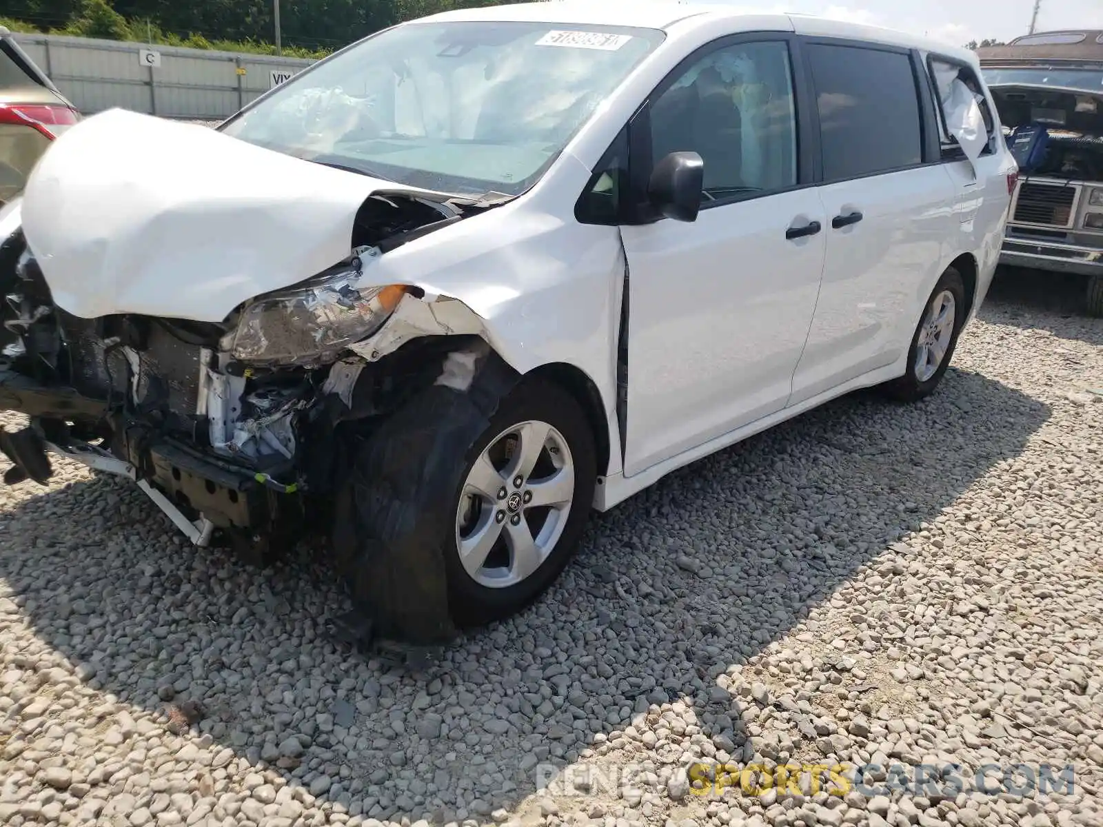 2 Photograph of a damaged car 5TDZZ3DC7LS068736 TOYOTA SIENNA 2020