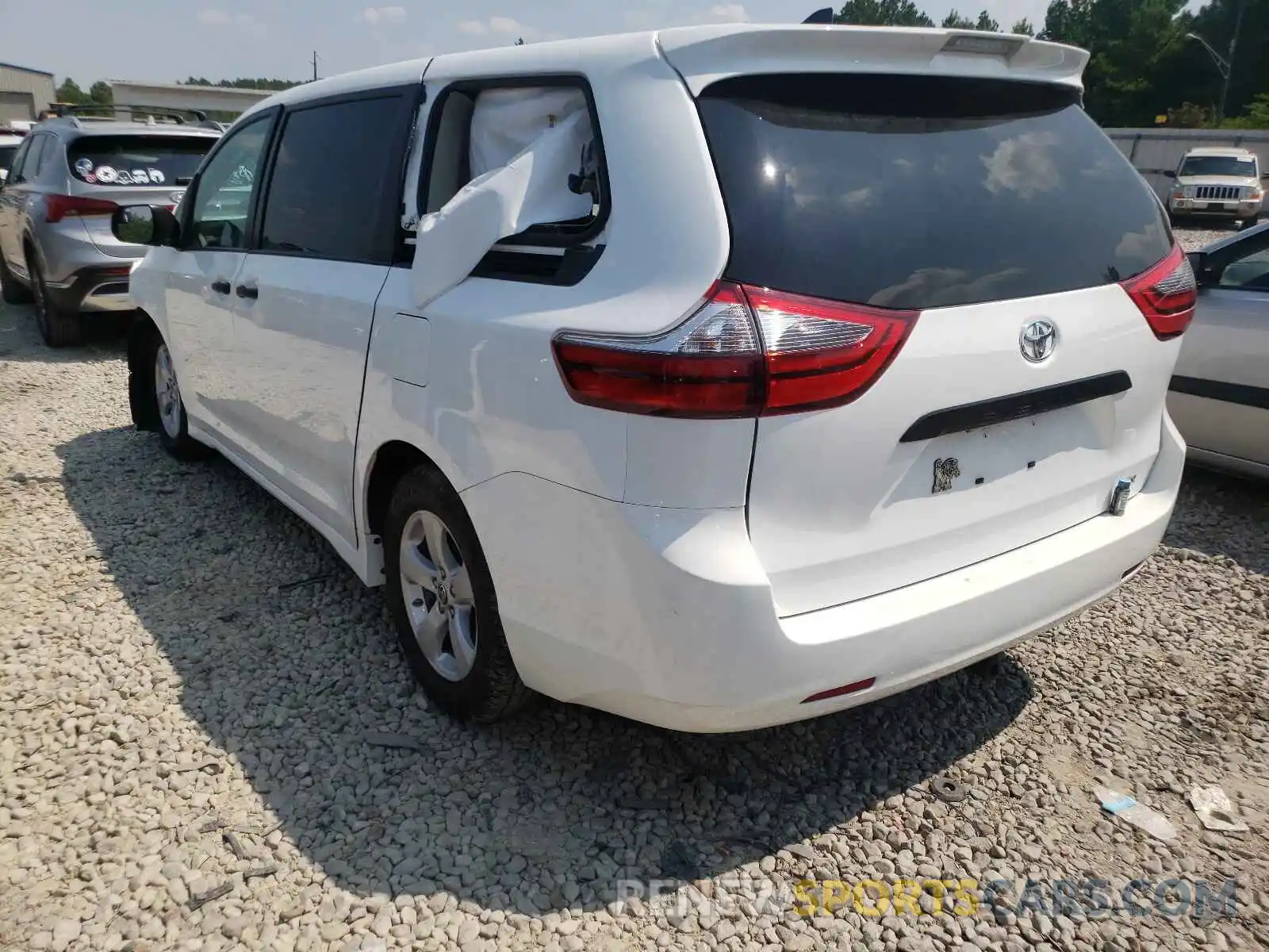 3 Photograph of a damaged car 5TDZZ3DC7LS068736 TOYOTA SIENNA 2020