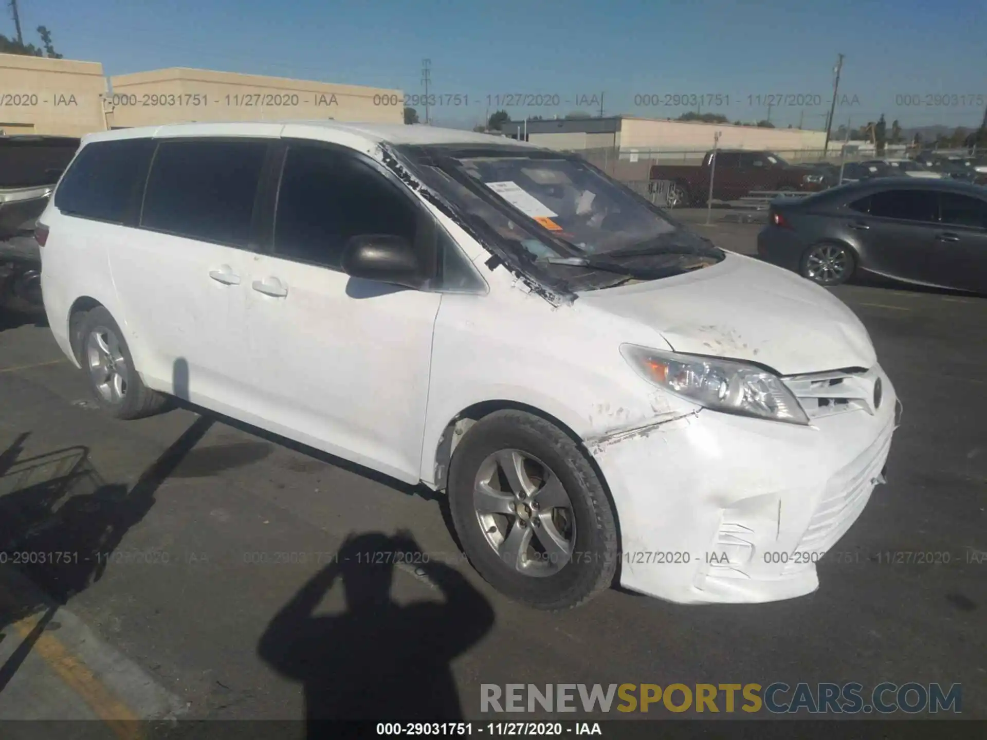 1 Photograph of a damaged car 5TDZZ3DC8LS025426 TOYOTA SIENNA 2020