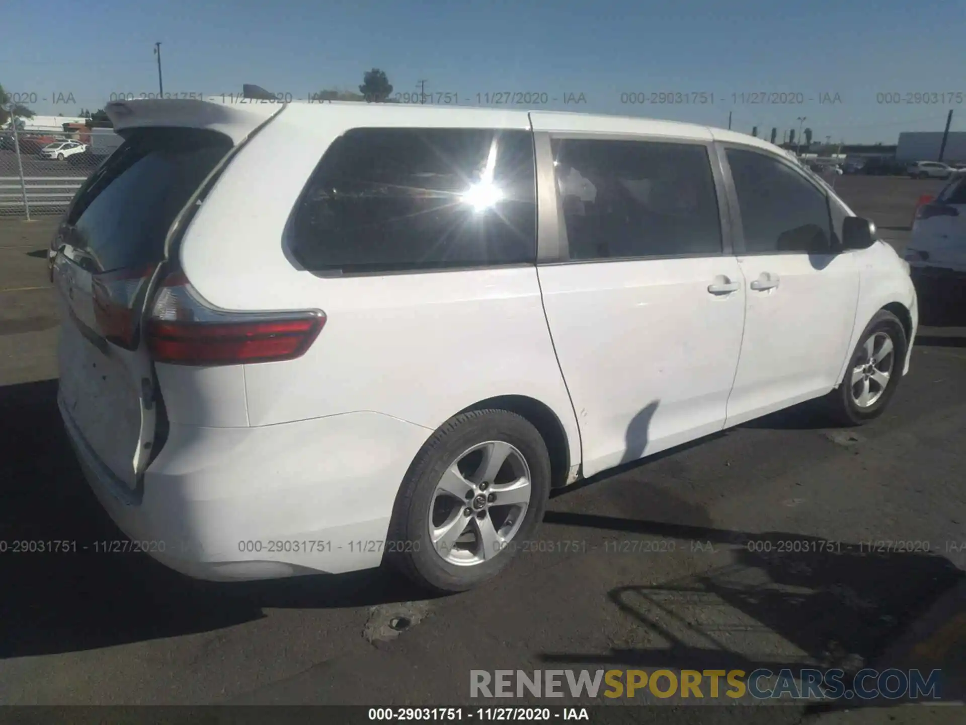 4 Фотография поврежденного автомобиля 5TDZZ3DC8LS025426 TOYOTA SIENNA 2020