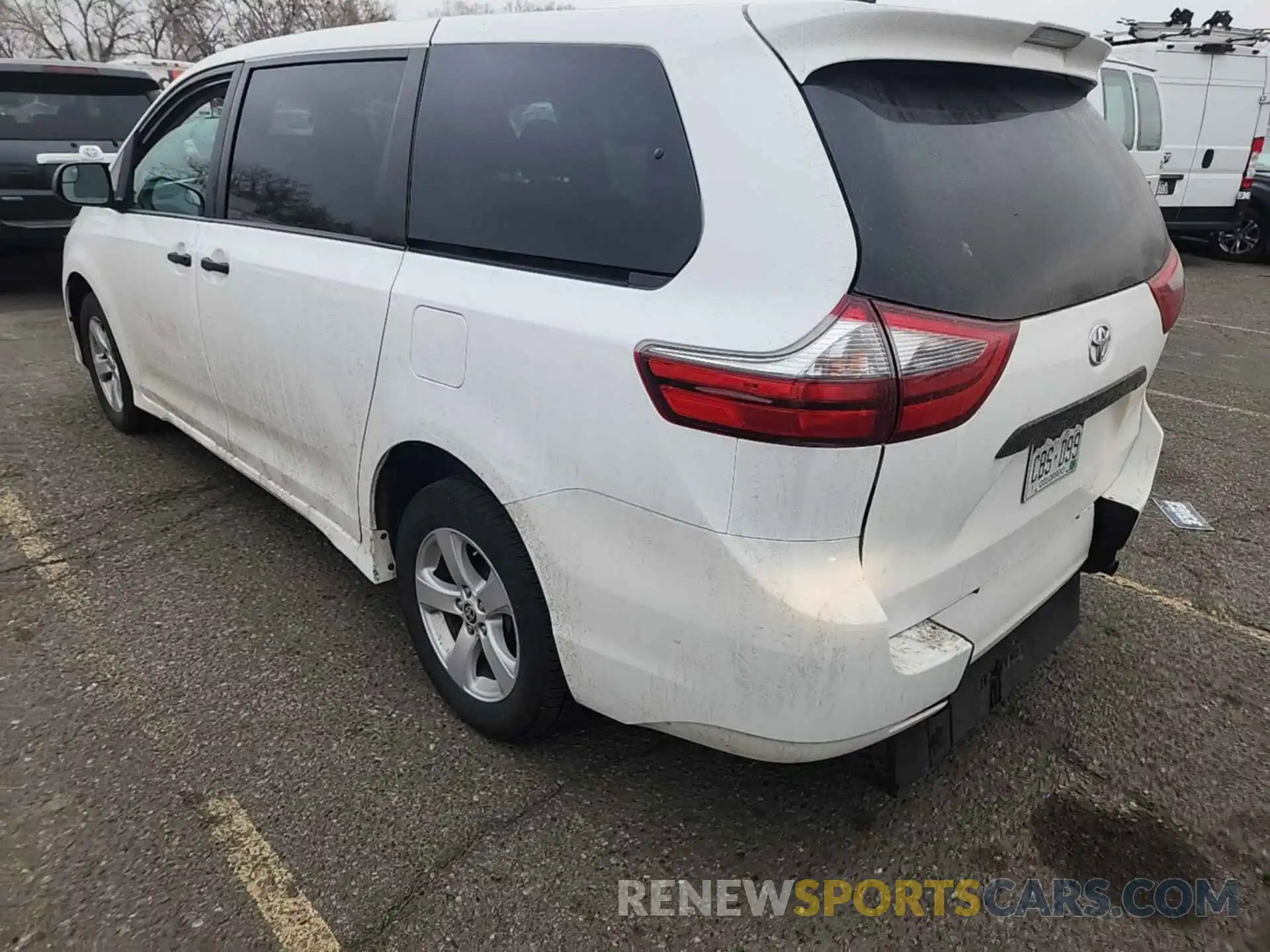 5 Photograph of a damaged car 5TDZZ3DC8LS065103 TOYOTA SIENNA 2020