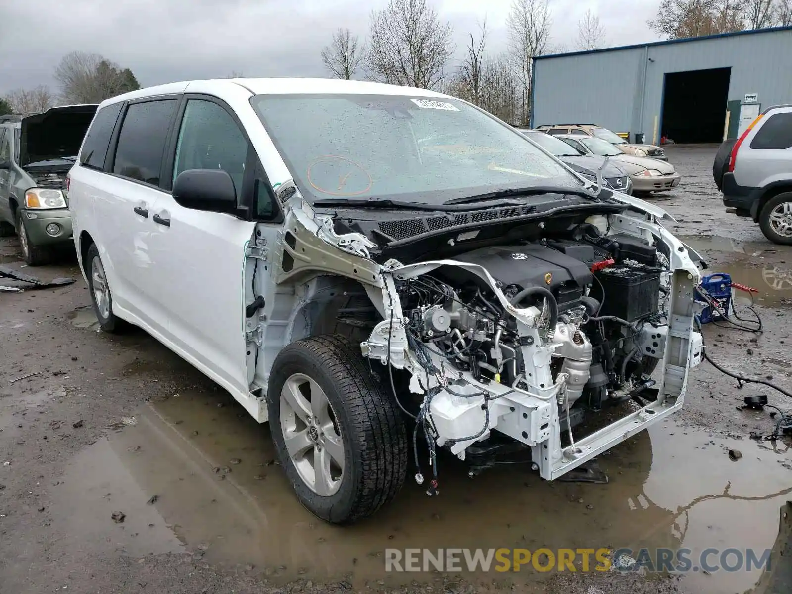 1 Photograph of a damaged car 5TDZZ3DC8LS077073 TOYOTA SIENNA 2020