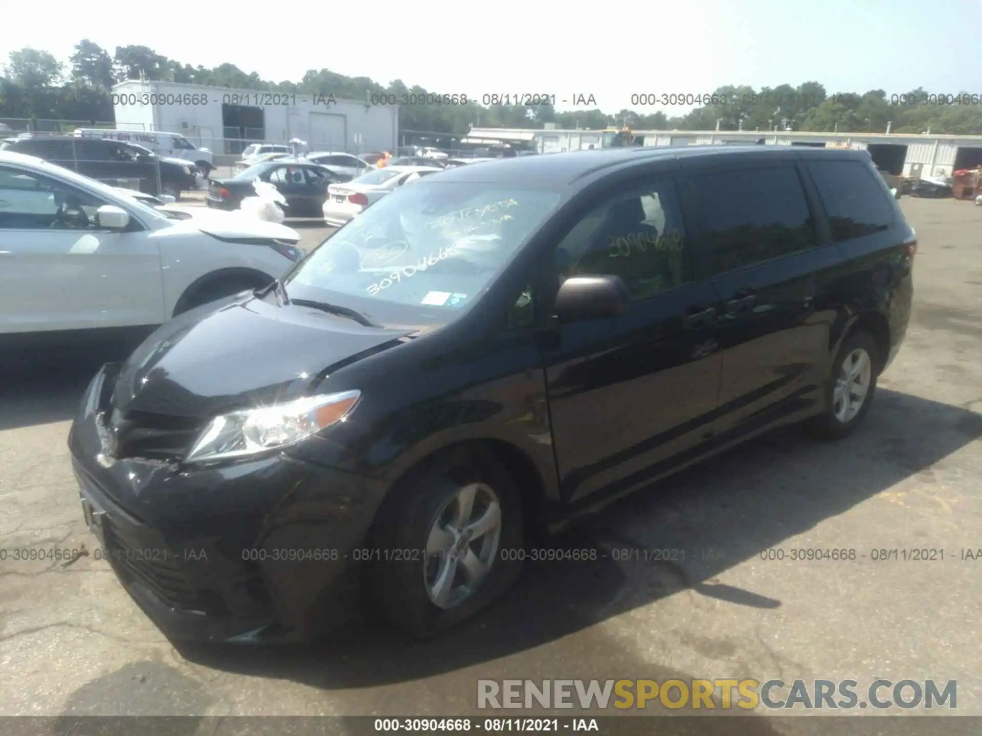 2 Photograph of a damaged car 5TDZZ3DC8LS083035 TOYOTA SIENNA 2020