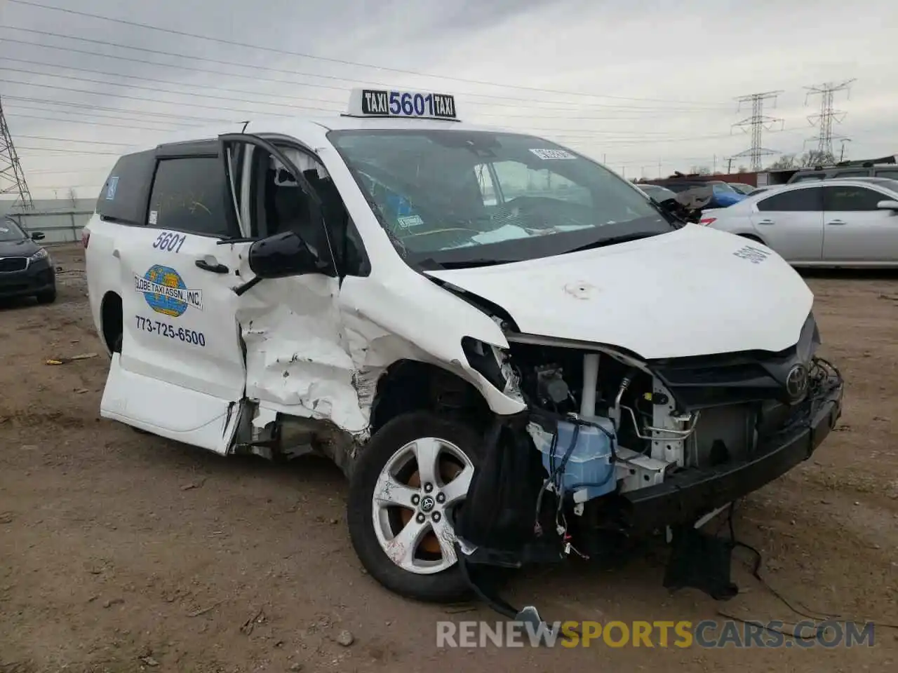 1 Photograph of a damaged car 5TDZZ3DC9LS047399 TOYOTA SIENNA 2020