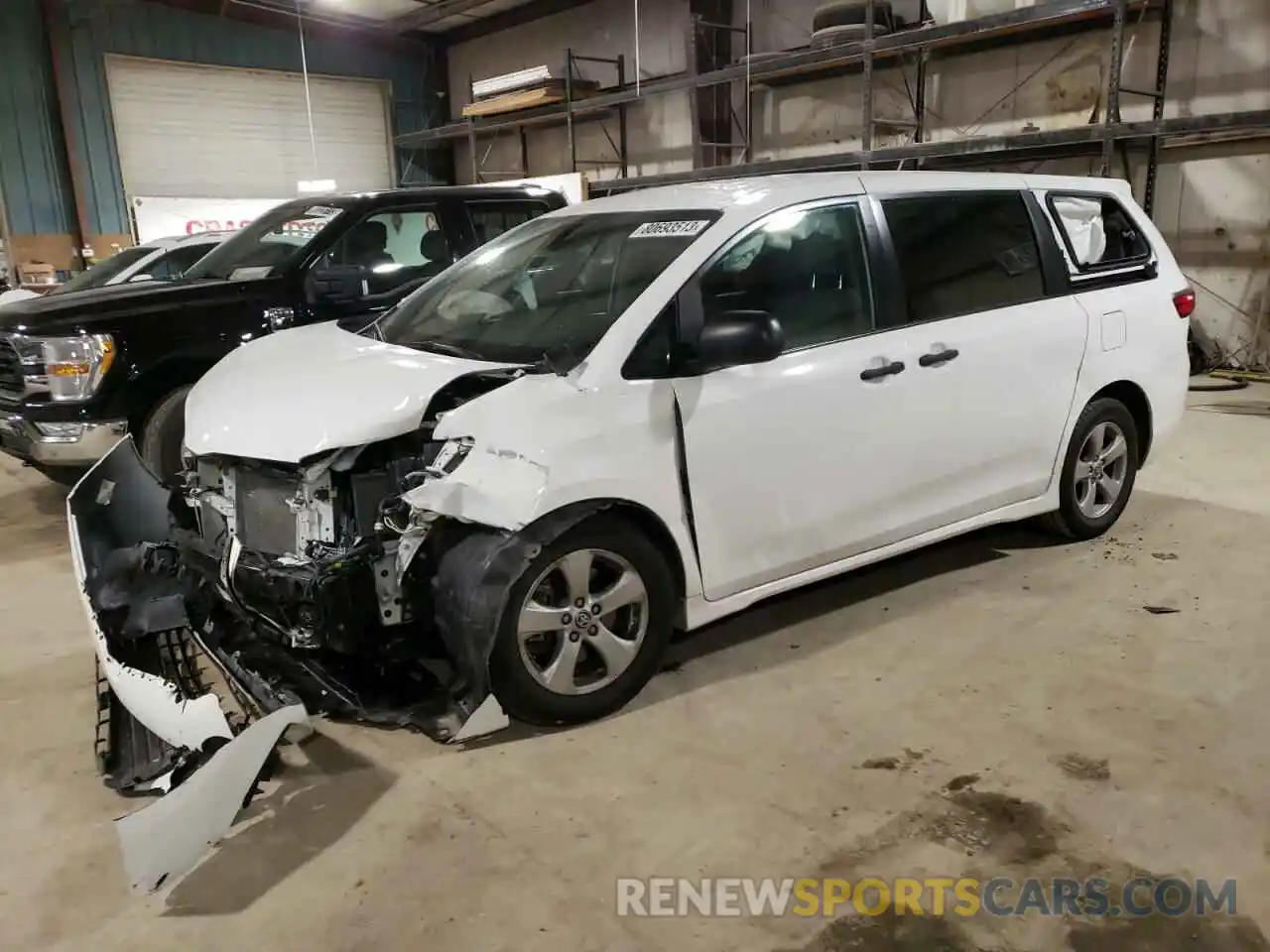 1 Photograph of a damaged car 5TDZZ3DC9LS077874 TOYOTA SIENNA 2020