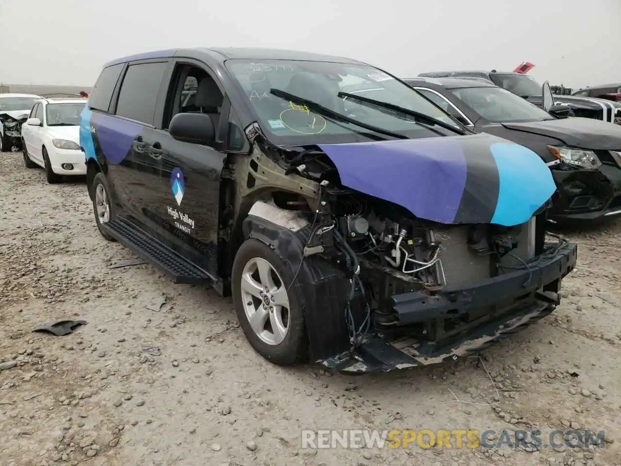 1 Photograph of a damaged car 5TDZZ3DC9LS088096 TOYOTA SIENNA 2020