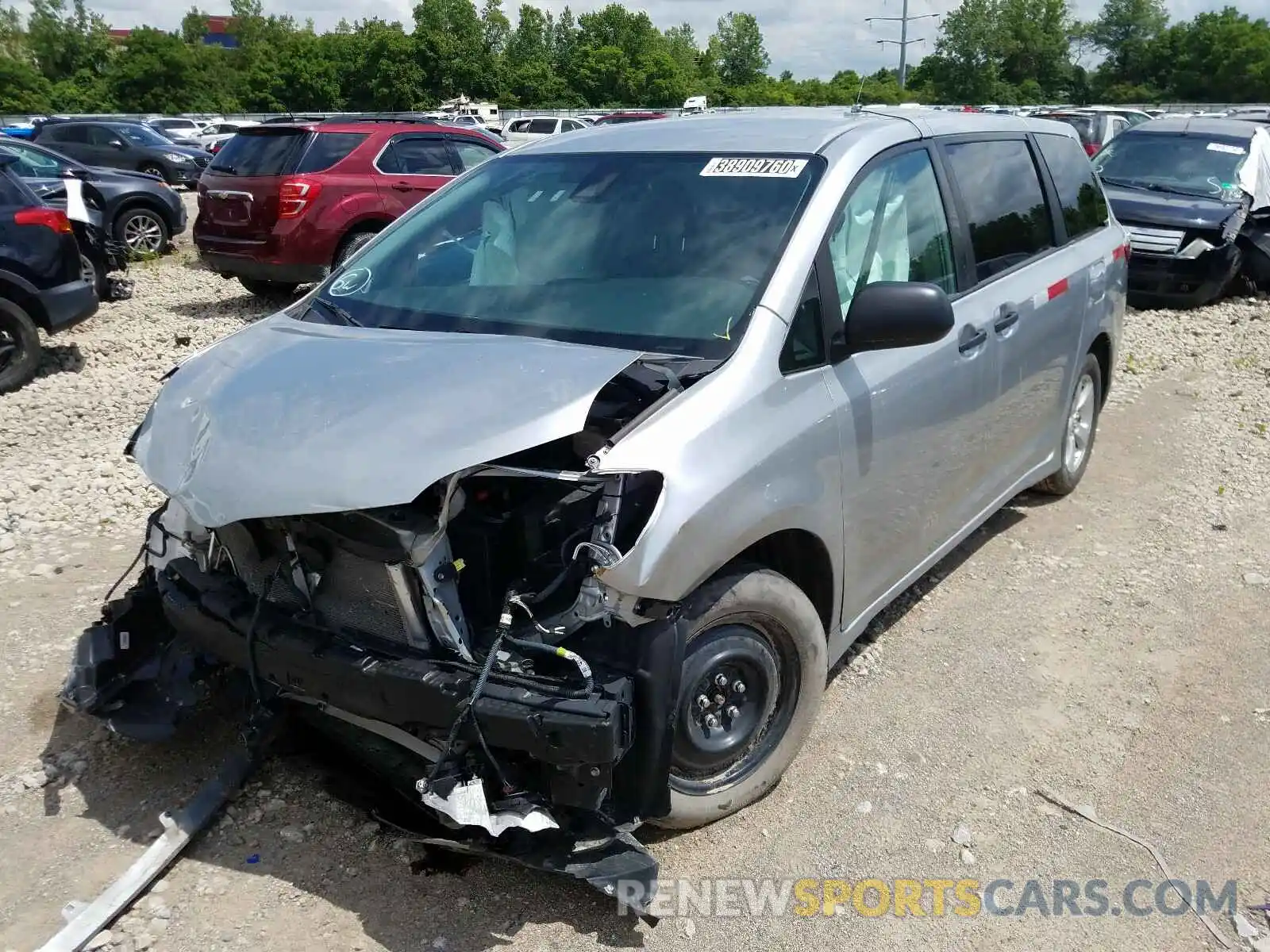 2 Photograph of a damaged car 5TDZZ3DCXLS027906 TOYOTA SIENNA 2020