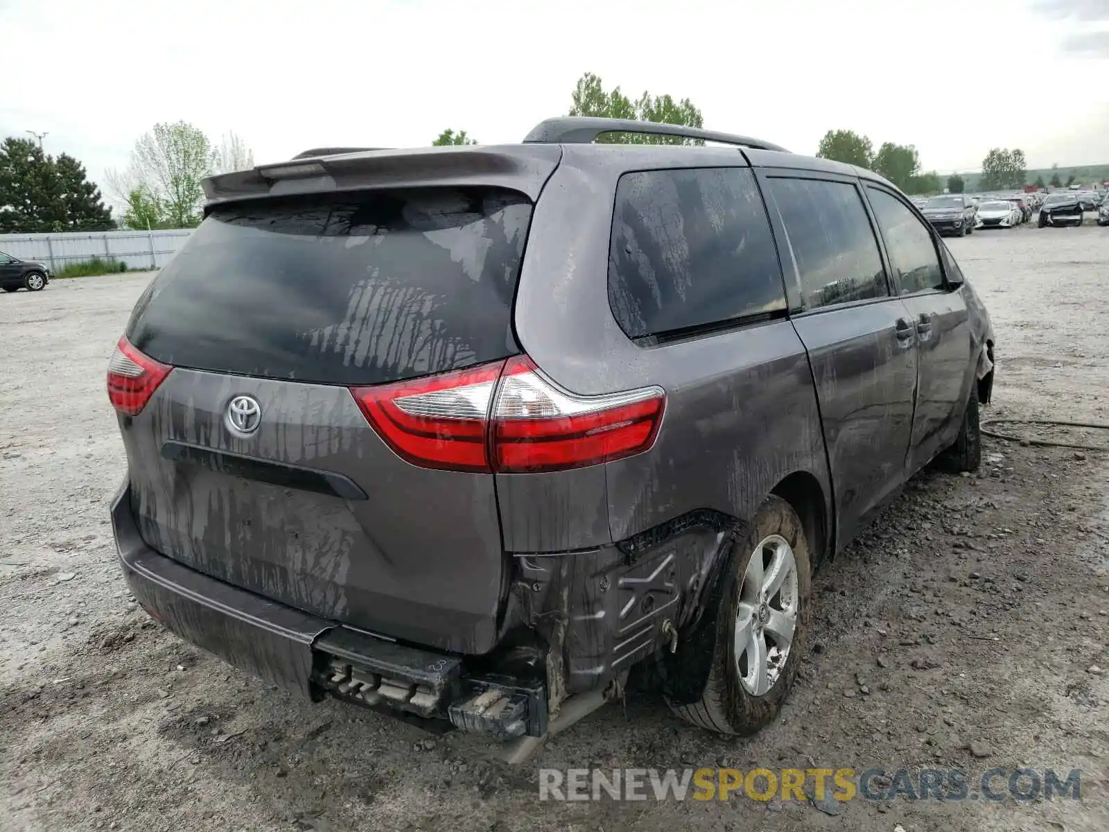 4 Фотография поврежденного автомобиля 5TDZZ3DCXLS040073 TOYOTA SIENNA 2020