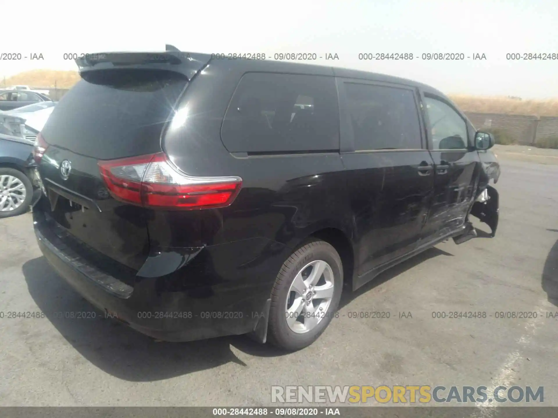 4 Фотография поврежденного автомобиля 5TDZZ3DCXLS071355 TOYOTA SIENNA 2020