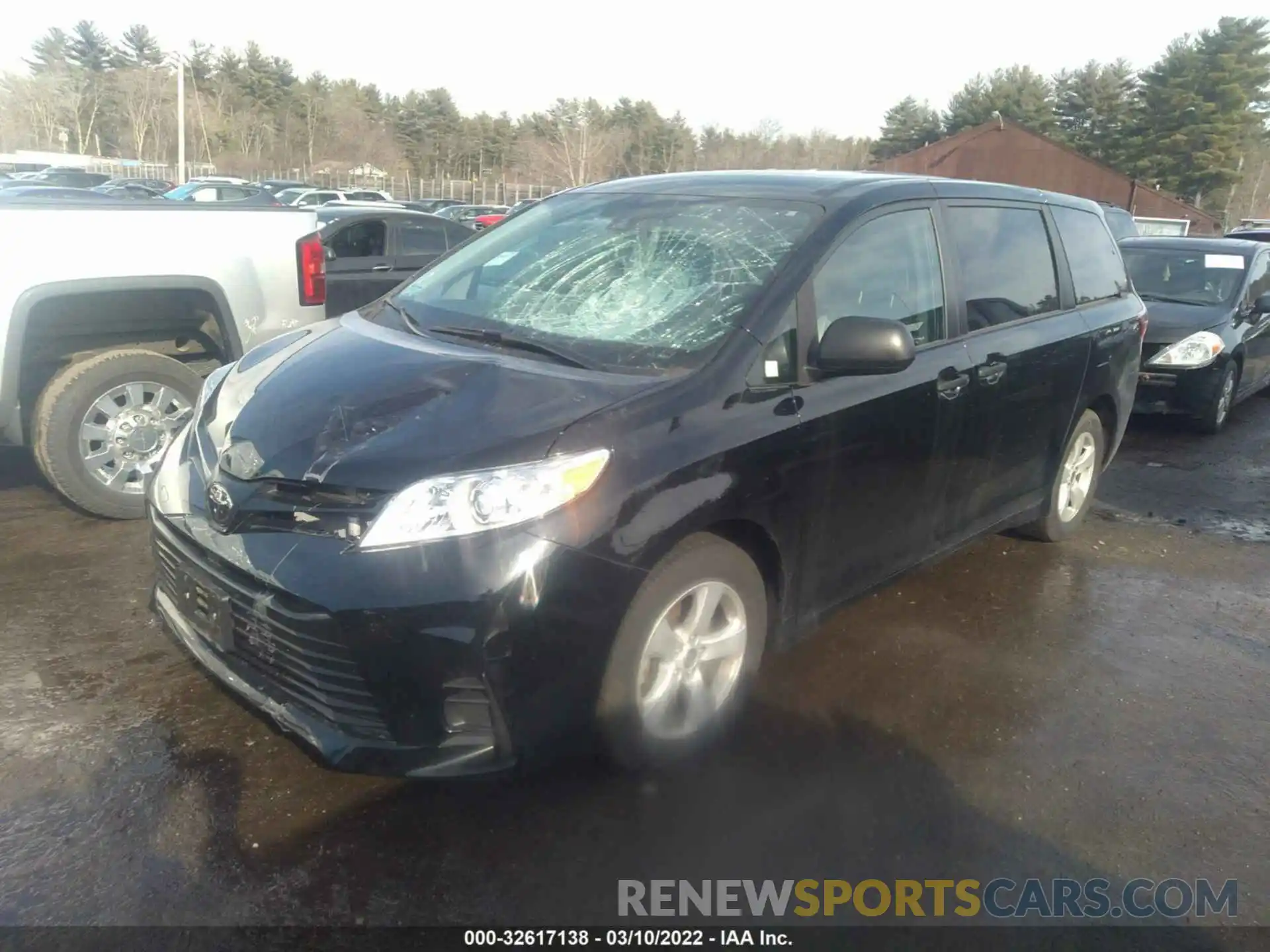 2 Photograph of a damaged car 5TDZZ3DCXLS072165 TOYOTA SIENNA 2020