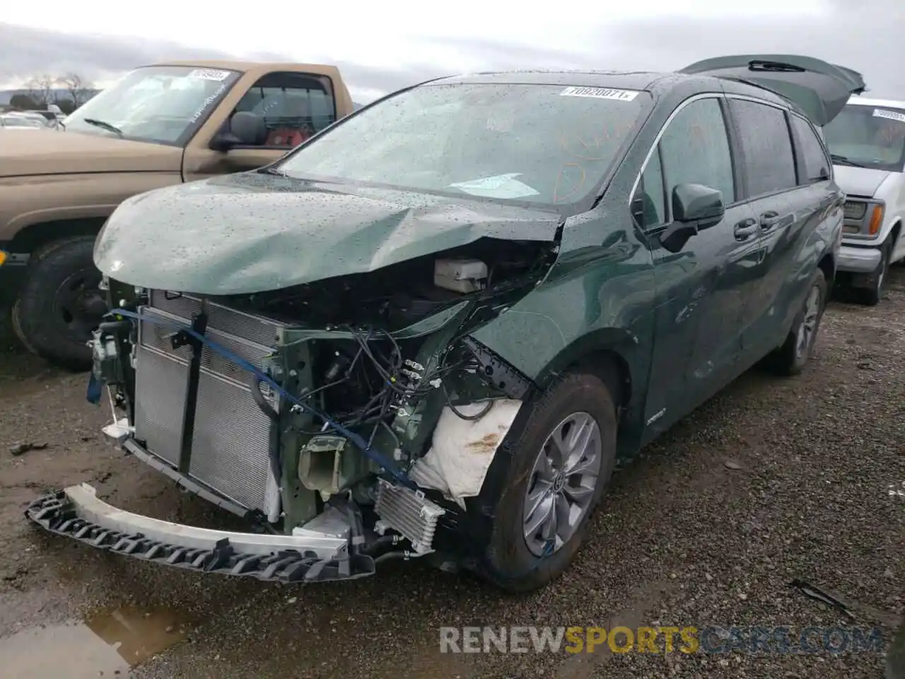 2 Photograph of a damaged car 5TDBRKEC3MS008626 TOYOTA SIENNA 2021