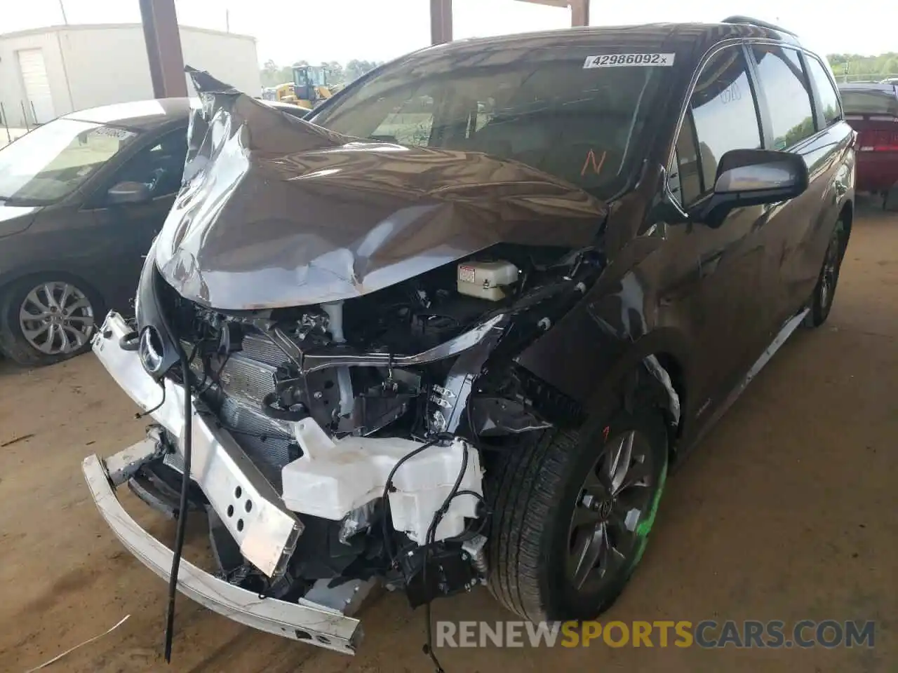 2 Photograph of a damaged car 5TDBRKEC3MS011588 TOYOTA SIENNA 2021