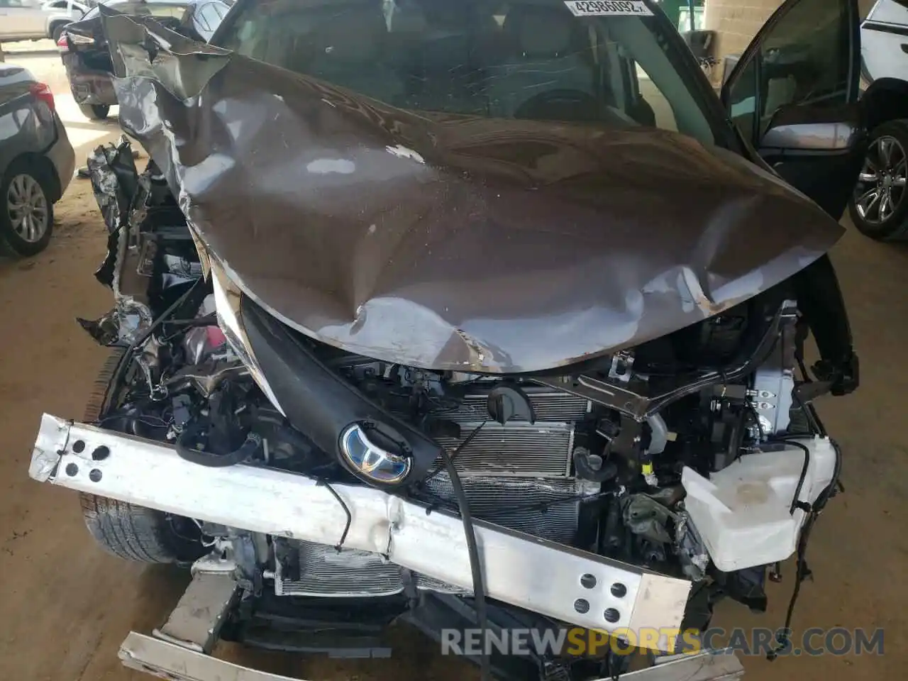 7 Photograph of a damaged car 5TDBRKEC3MS011588 TOYOTA SIENNA 2021