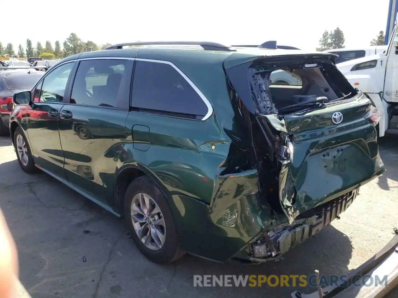 3 Photograph of a damaged car 5TDBRKEC6MS003145 TOYOTA SIENNA 2021