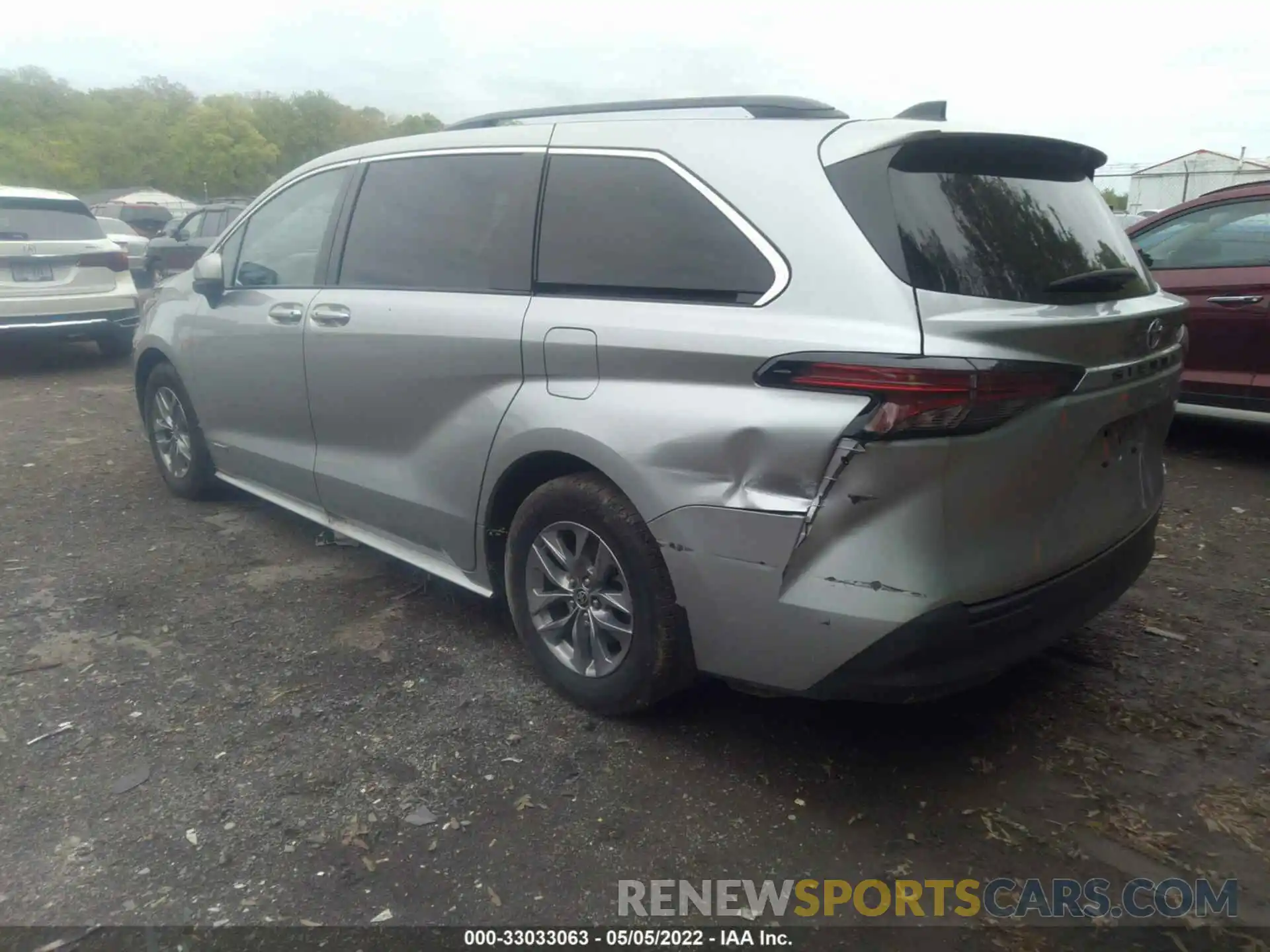 3 Photograph of a damaged car 5TDBRKEC6MS031494 TOYOTA SIENNA 2021