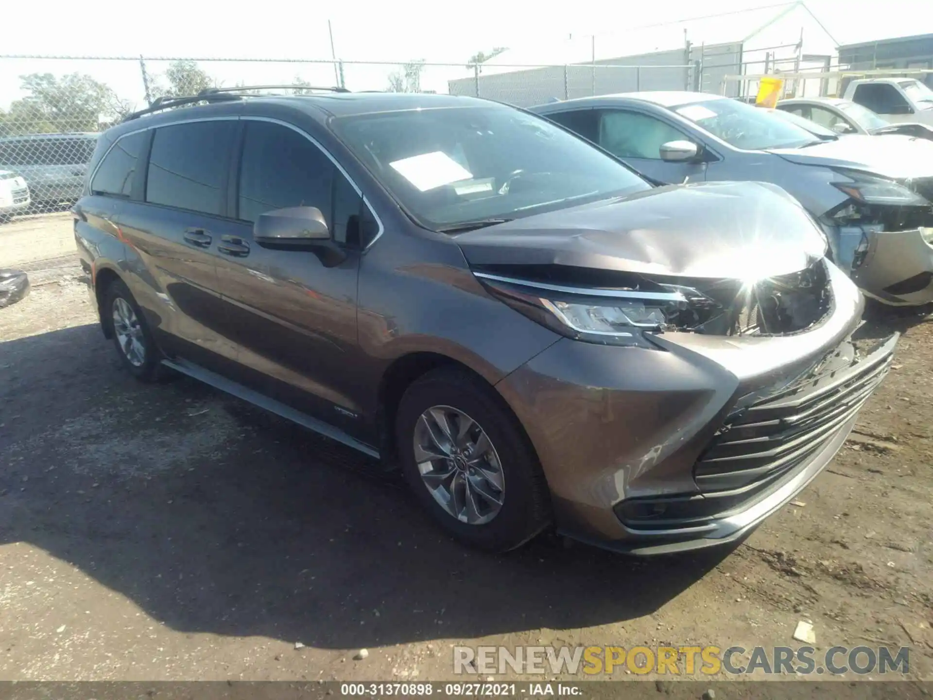 1 Photograph of a damaged car 5TDBRKEC9MS010574 TOYOTA SIENNA 2021