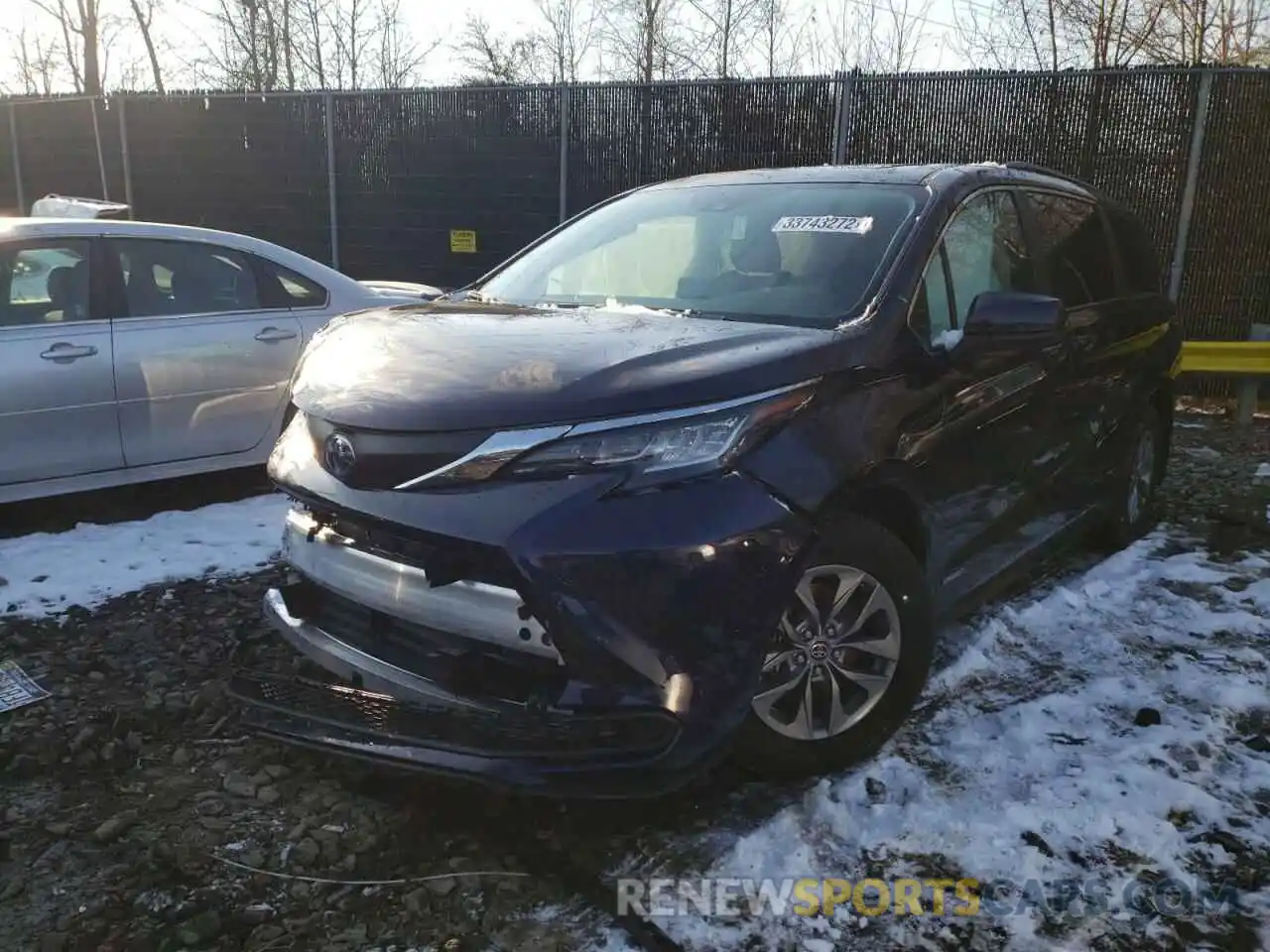 2 Photograph of a damaged car 5TDBRKEC9MS069818 TOYOTA SIENNA 2021