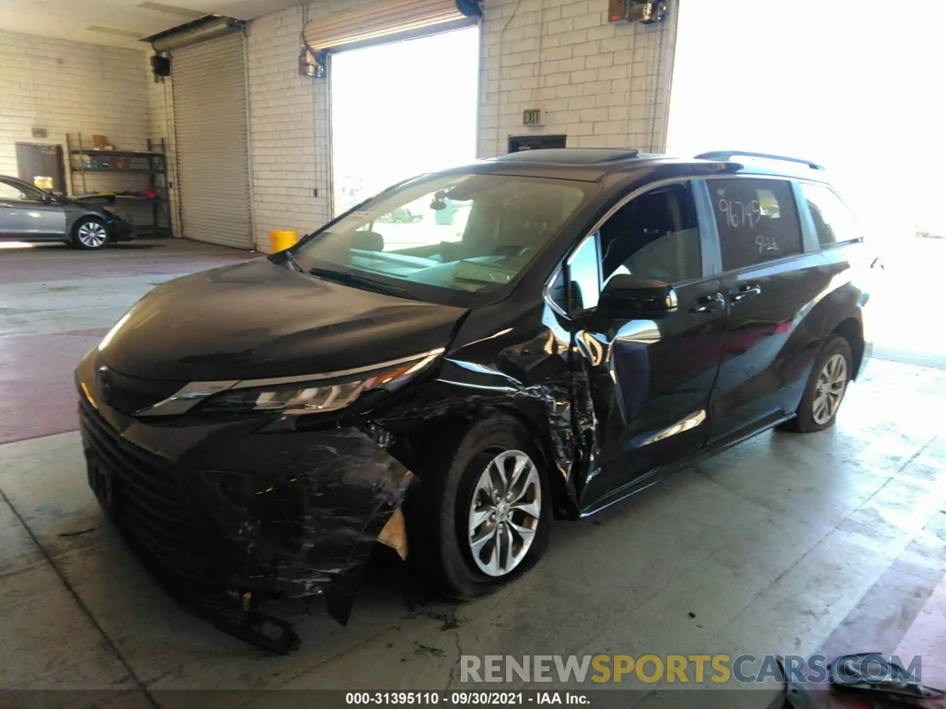 2 Photograph of a damaged car 5TDBRKECXMS018490 TOYOTA SIENNA 2021