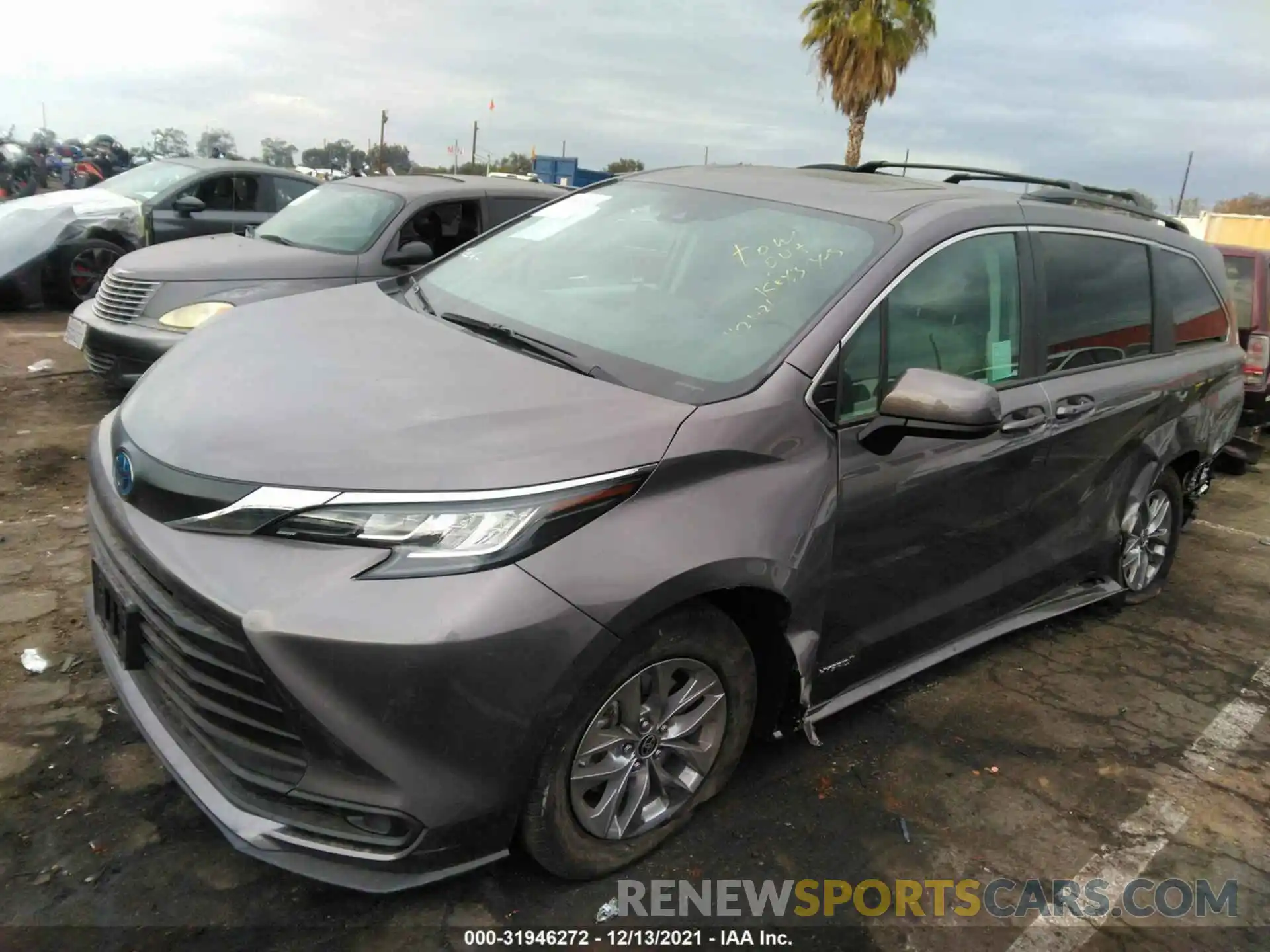 2 Photograph of a damaged car 5TDBRKECXMS034351 TOYOTA SIENNA 2021