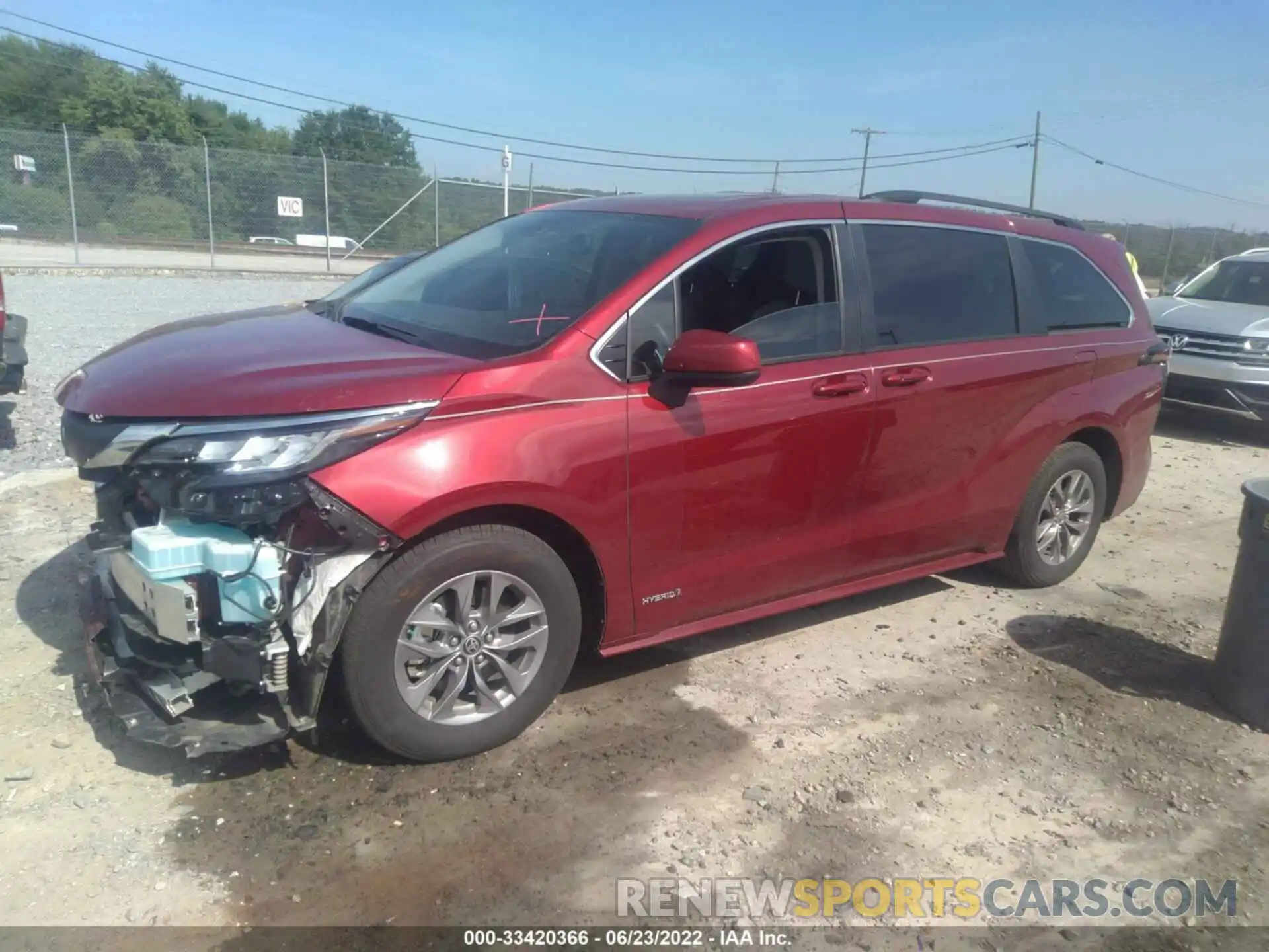 2 Photograph of a damaged car 5TDBSKFC3MS022559 TOYOTA SIENNA 2021