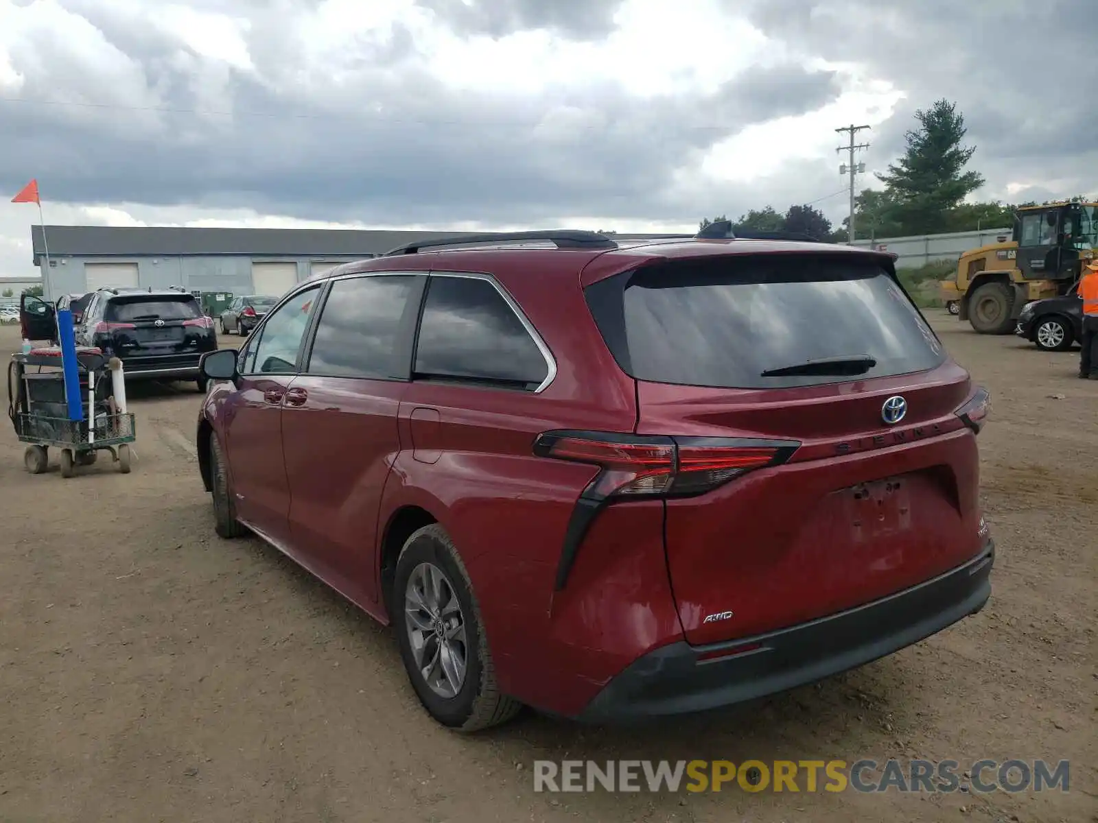 3 Photograph of a damaged car 5TDBSKFC5MS010056 TOYOTA SIENNA 2021