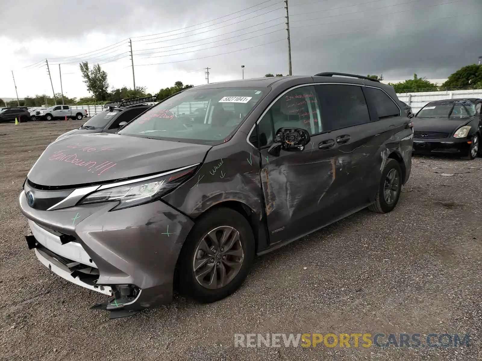 2 Photograph of a damaged car 5TDBSKFCXMS020615 TOYOTA SIENNA 2021