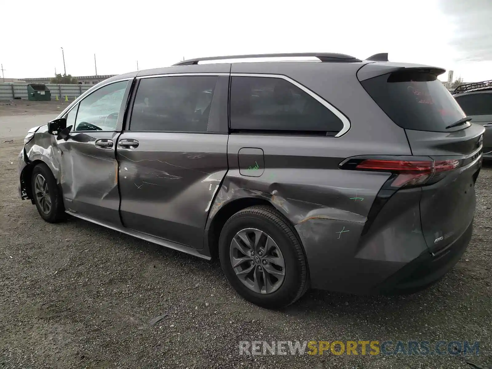 3 Фотография поврежденного автомобиля 5TDBSKFCXMS020615 TOYOTA SIENNA 2021