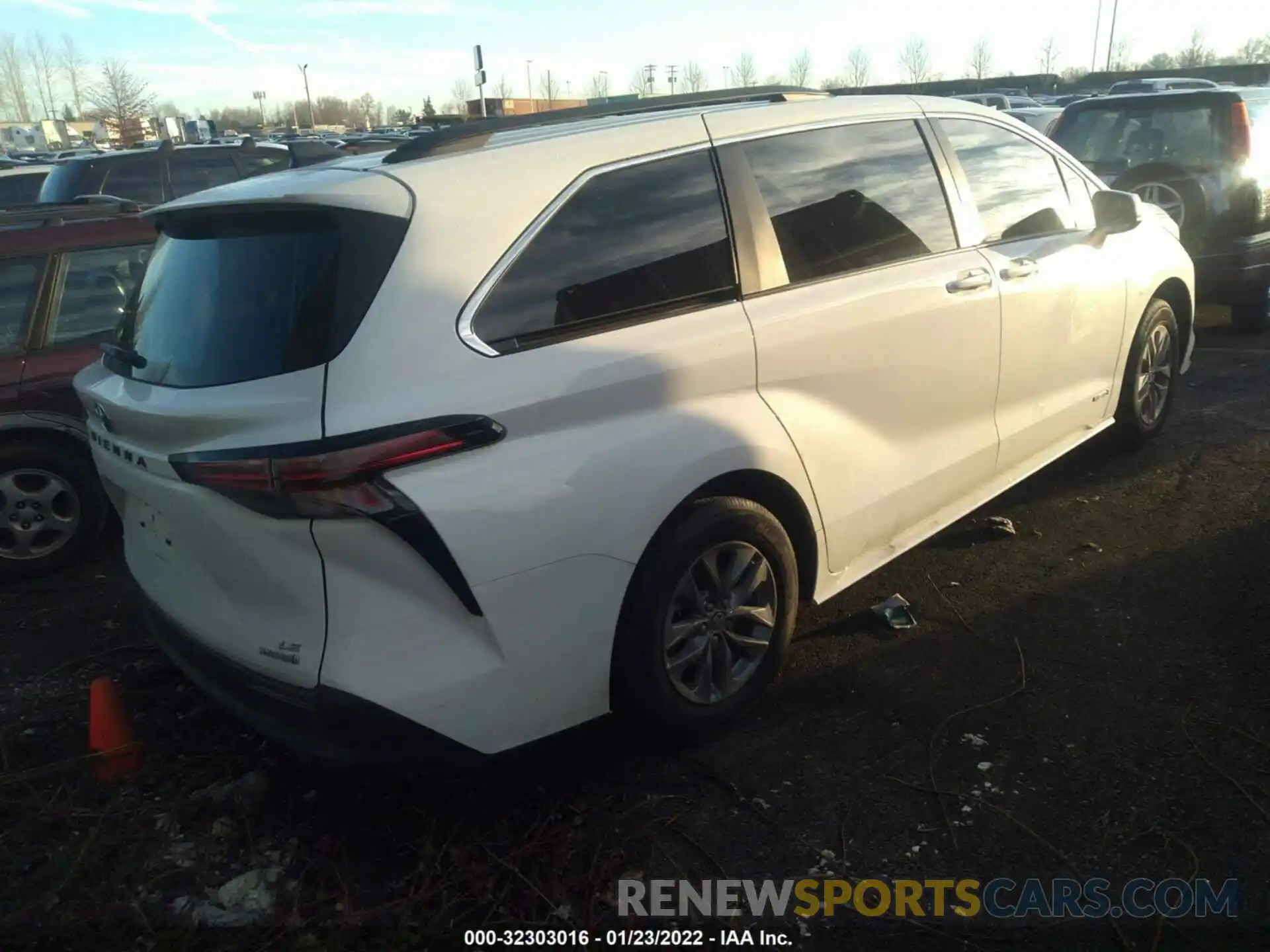 4 Фотография поврежденного автомобиля 5TDBSKFCXMS021215 TOYOTA SIENNA 2021