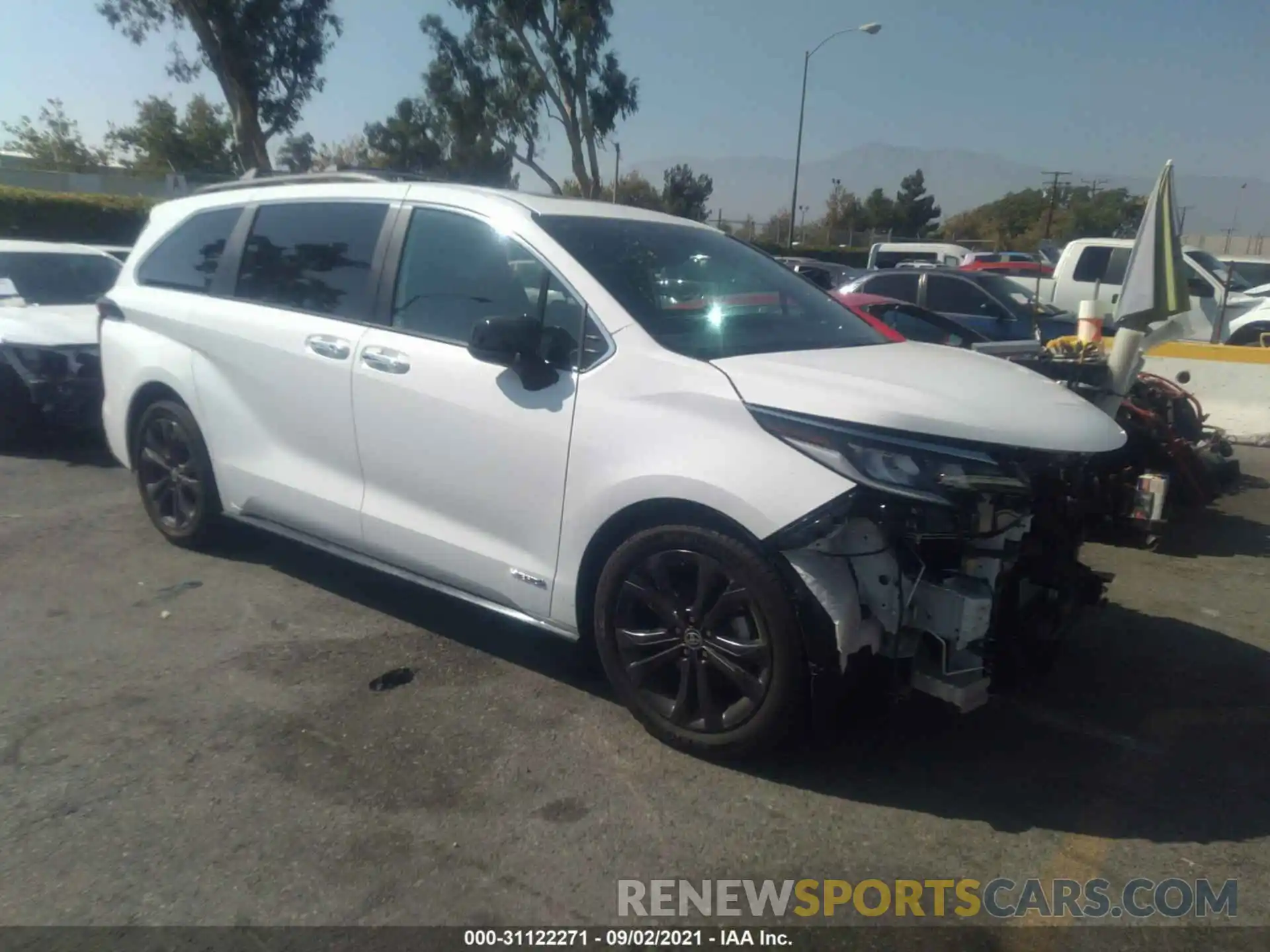 1 Photograph of a damaged car 5TDDRKEC2MS006116 TOYOTA SIENNA 2021