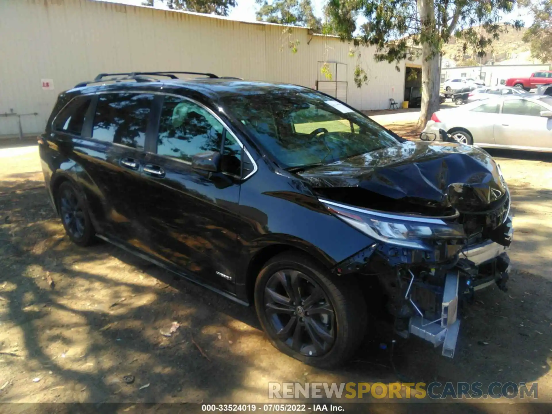 1 Photograph of a damaged car 5TDDRKEC2MS059351 TOYOTA SIENNA 2021