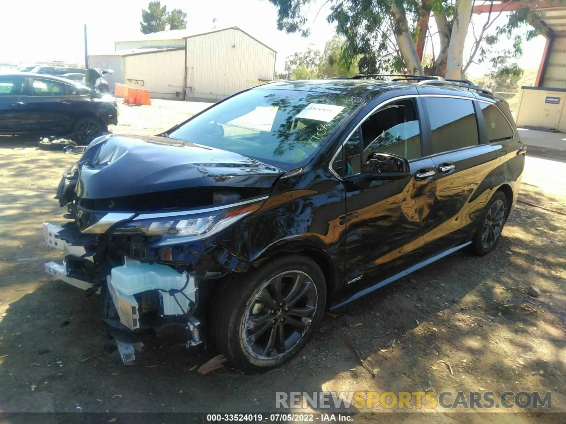 2 Photograph of a damaged car 5TDDRKEC2MS059351 TOYOTA SIENNA 2021