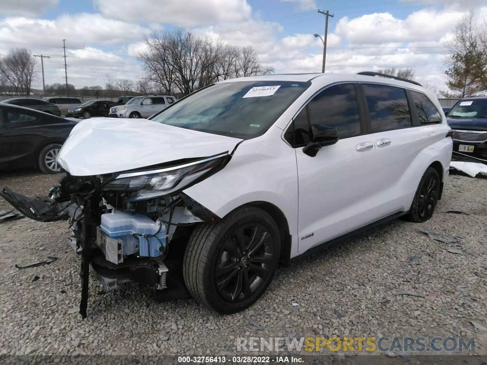 2 Photograph of a damaged car 5TDDRKEC3MS026083 TOYOTA SIENNA 2021