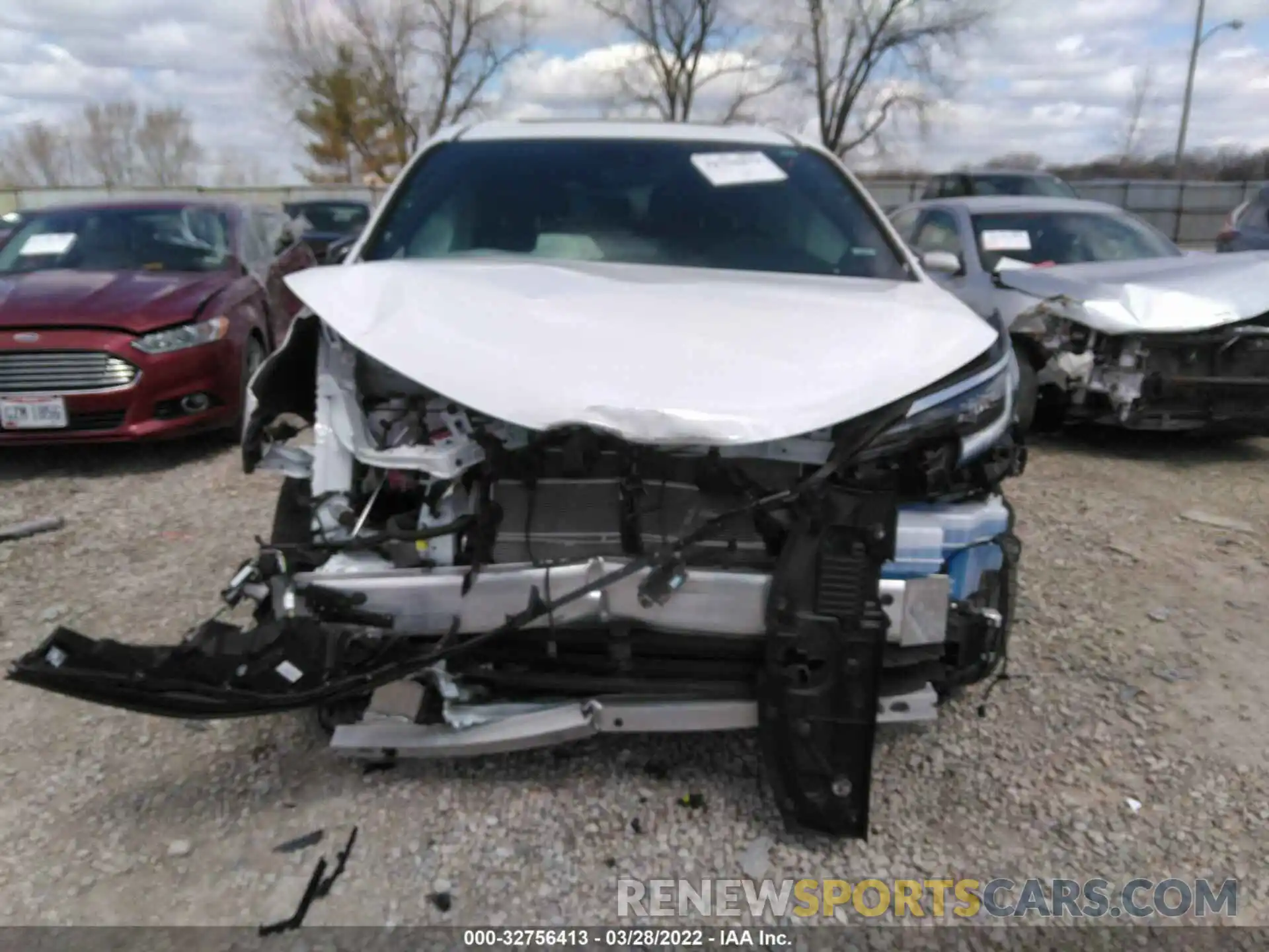 6 Photograph of a damaged car 5TDDRKEC3MS026083 TOYOTA SIENNA 2021