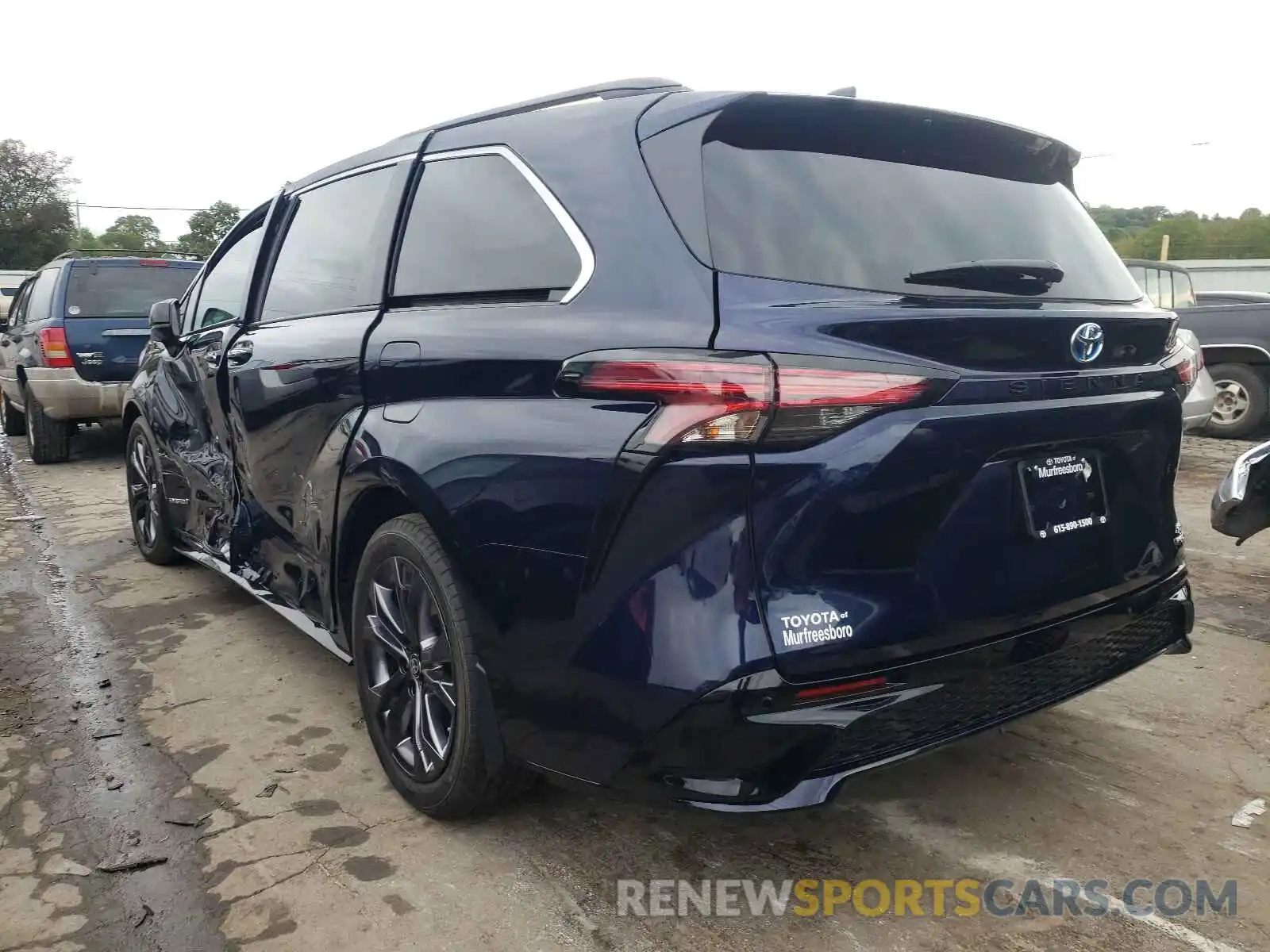 3 Photograph of a damaged car 5TDDRKEC3MS069662 TOYOTA SIENNA 2021