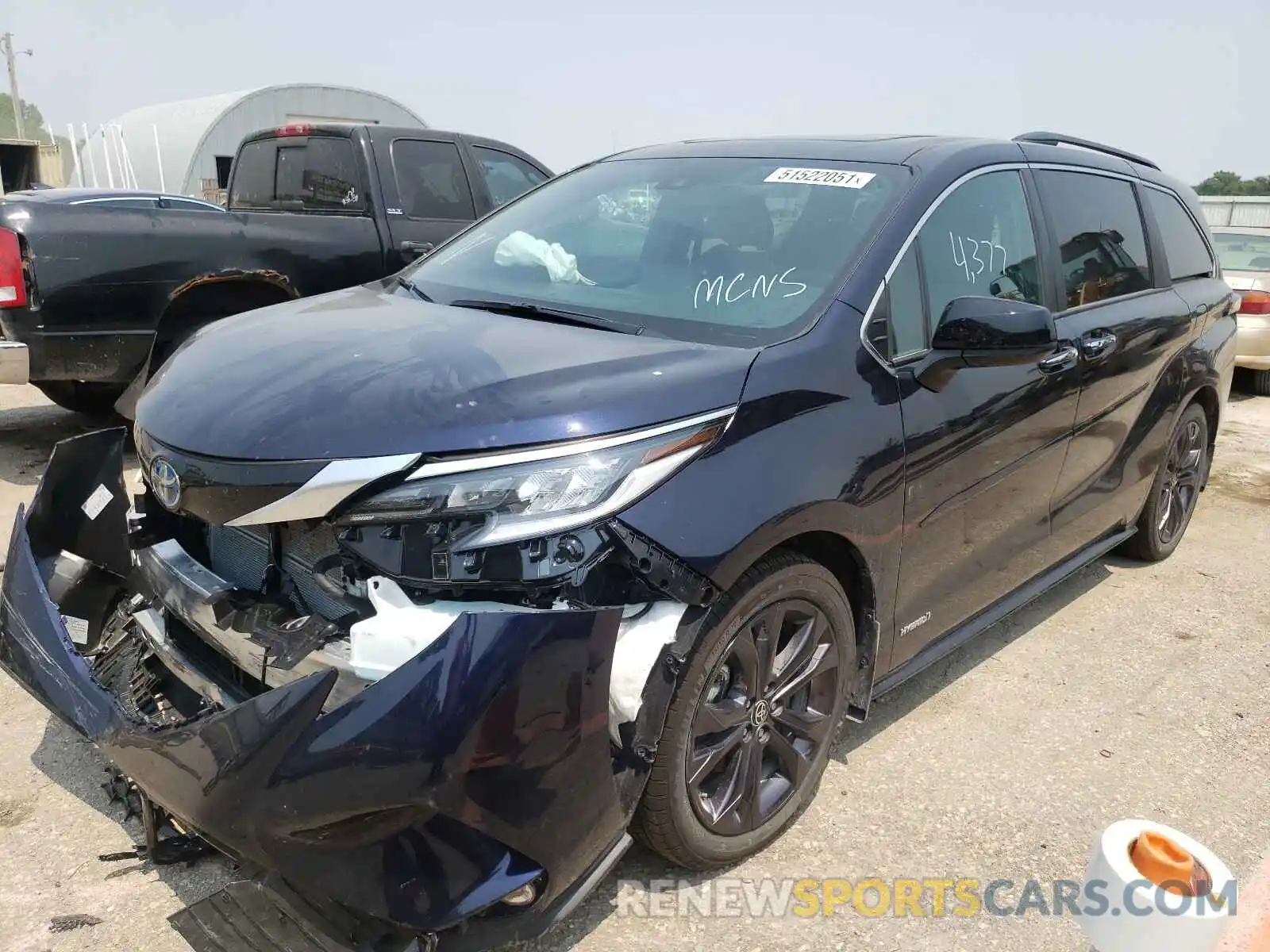 2 Фотография поврежденного автомобиля 5TDDRKEC4MS031681 TOYOTA SIENNA 2021