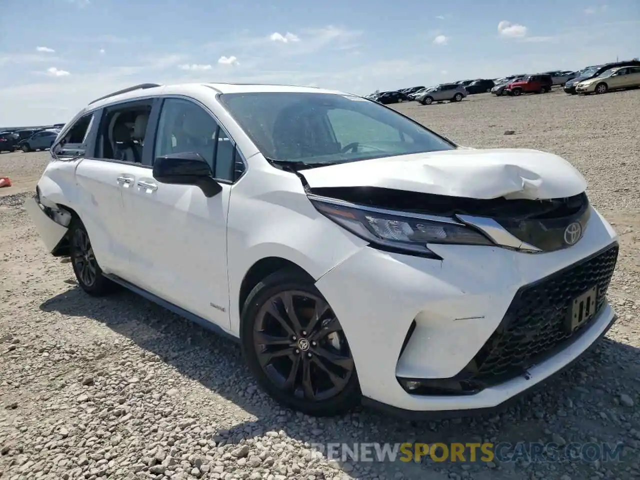 1 Photograph of a damaged car 5TDDRKEC7MS028404 TOYOTA SIENNA 2021