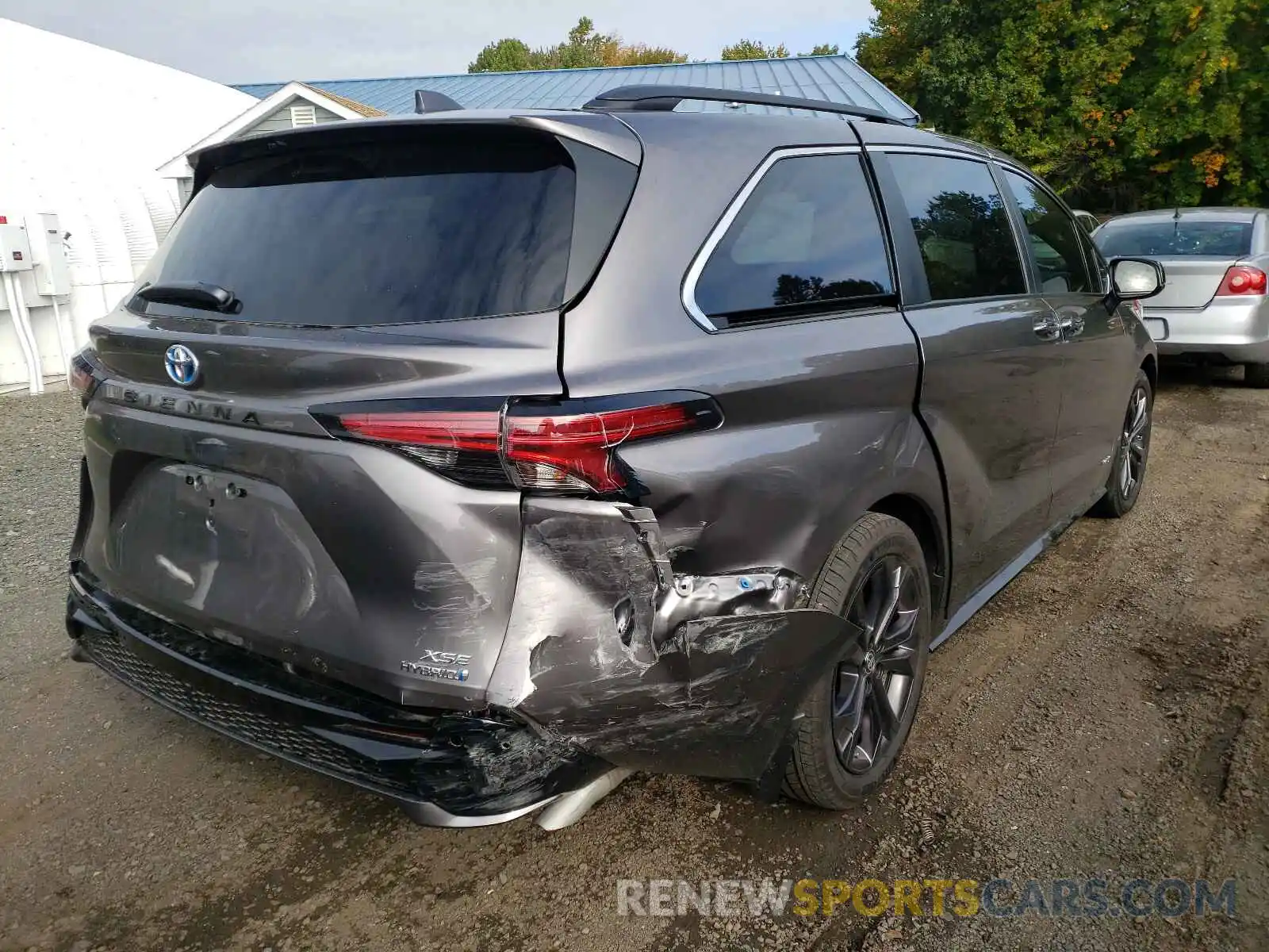 4 Photograph of a damaged car 5TDDRKEC8MS007383 TOYOTA SIENNA 2021