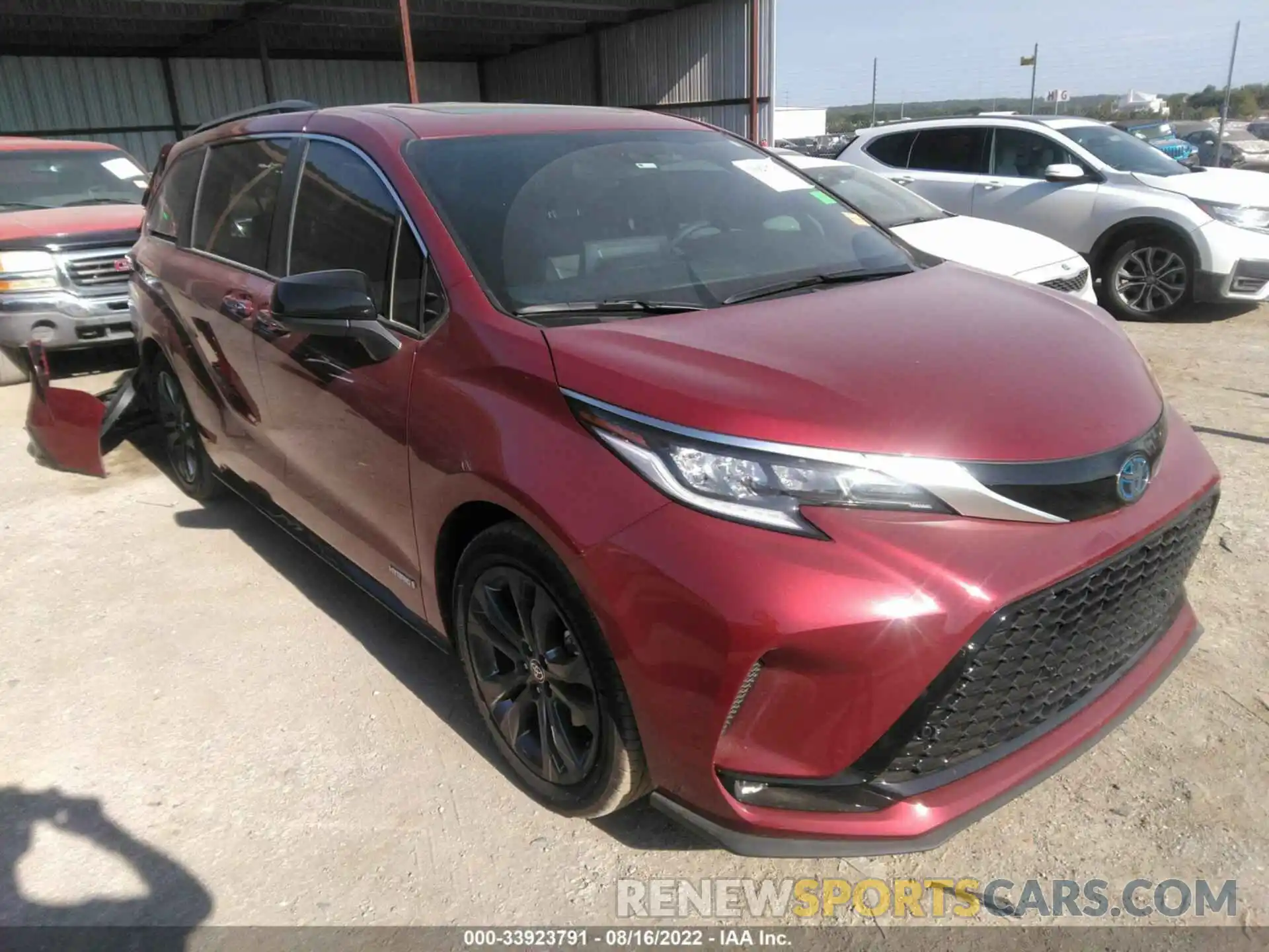 1 Photograph of a damaged car 5TDDRKEC8MS039573 TOYOTA SIENNA 2021