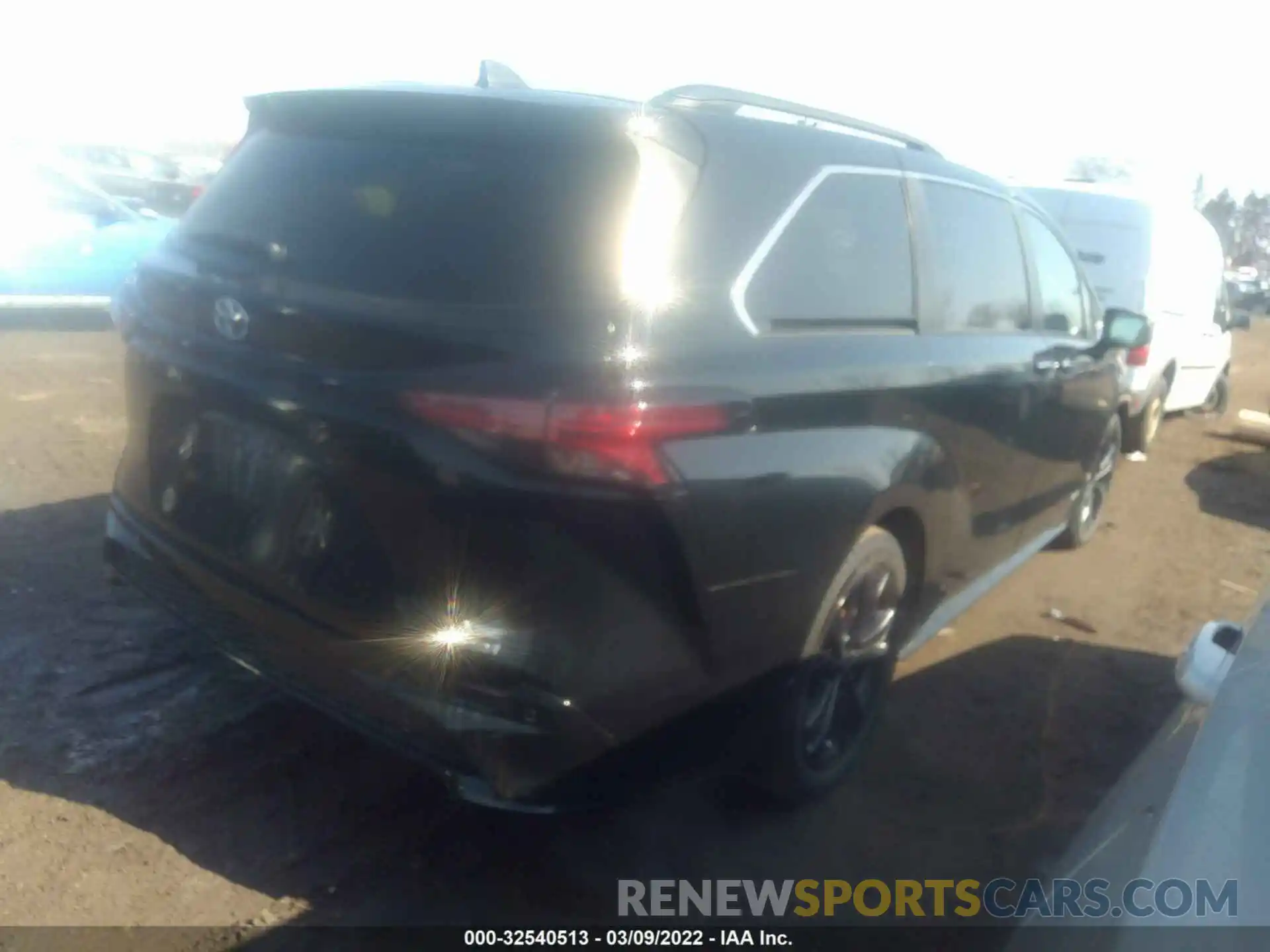 4 Фотография поврежденного автомобиля 5TDDRKECXMS012195 TOYOTA SIENNA 2021