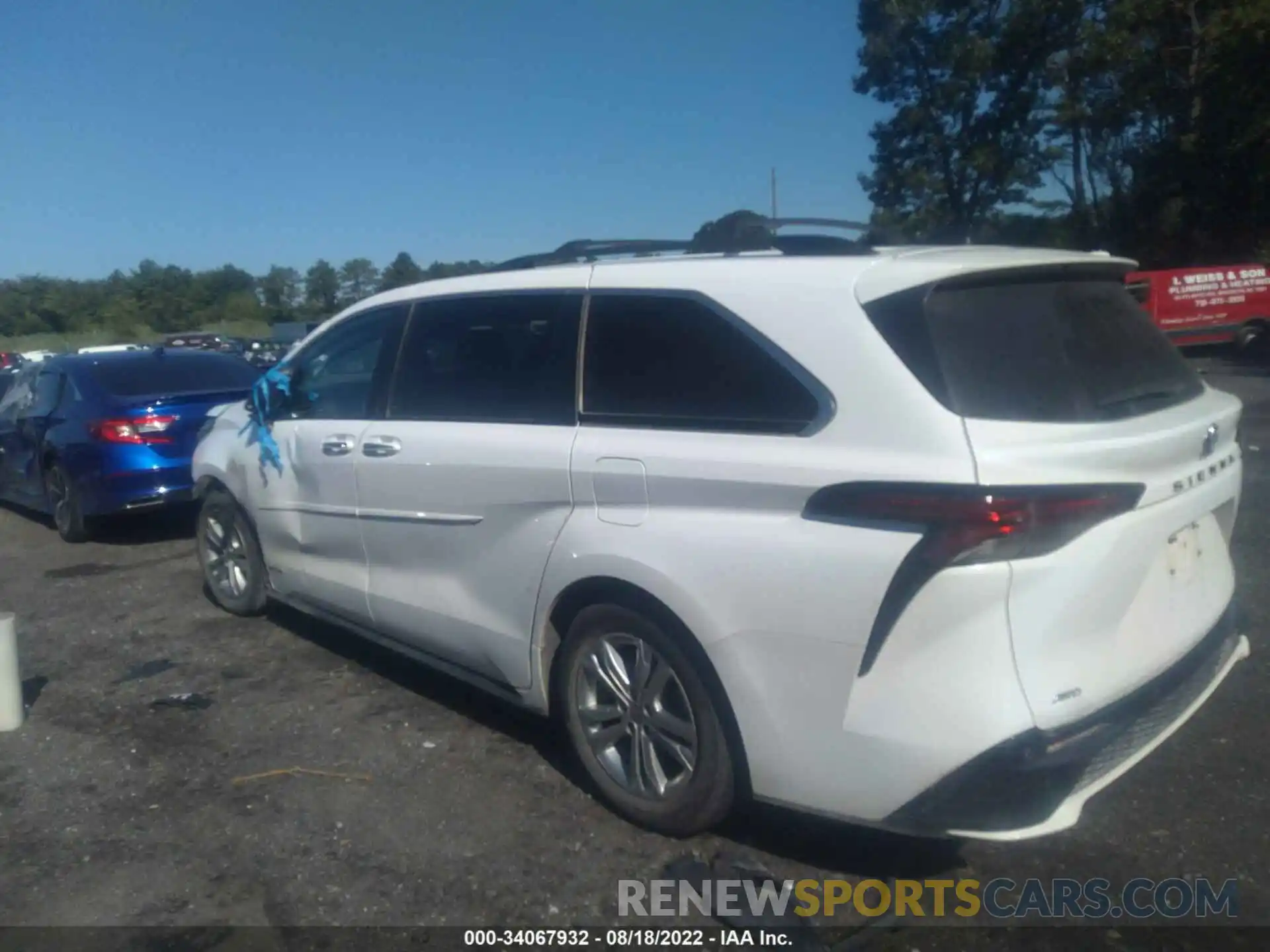 3 Photograph of a damaged car 5TDDSKFC2MS007639 TOYOTA SIENNA 2021