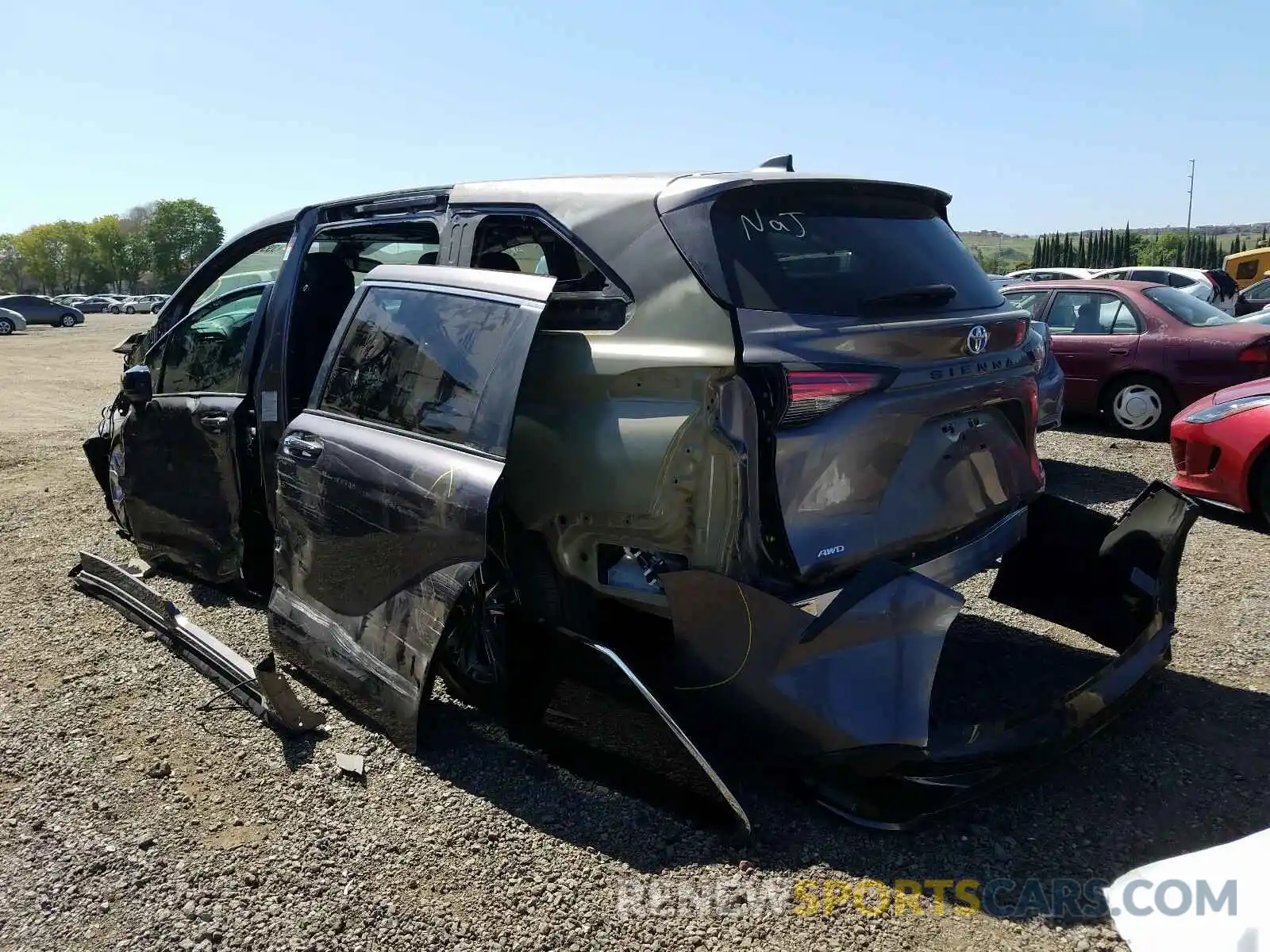 3 Photograph of a damaged car 5TDDSKFC3MS001199 TOYOTA SIENNA 2021