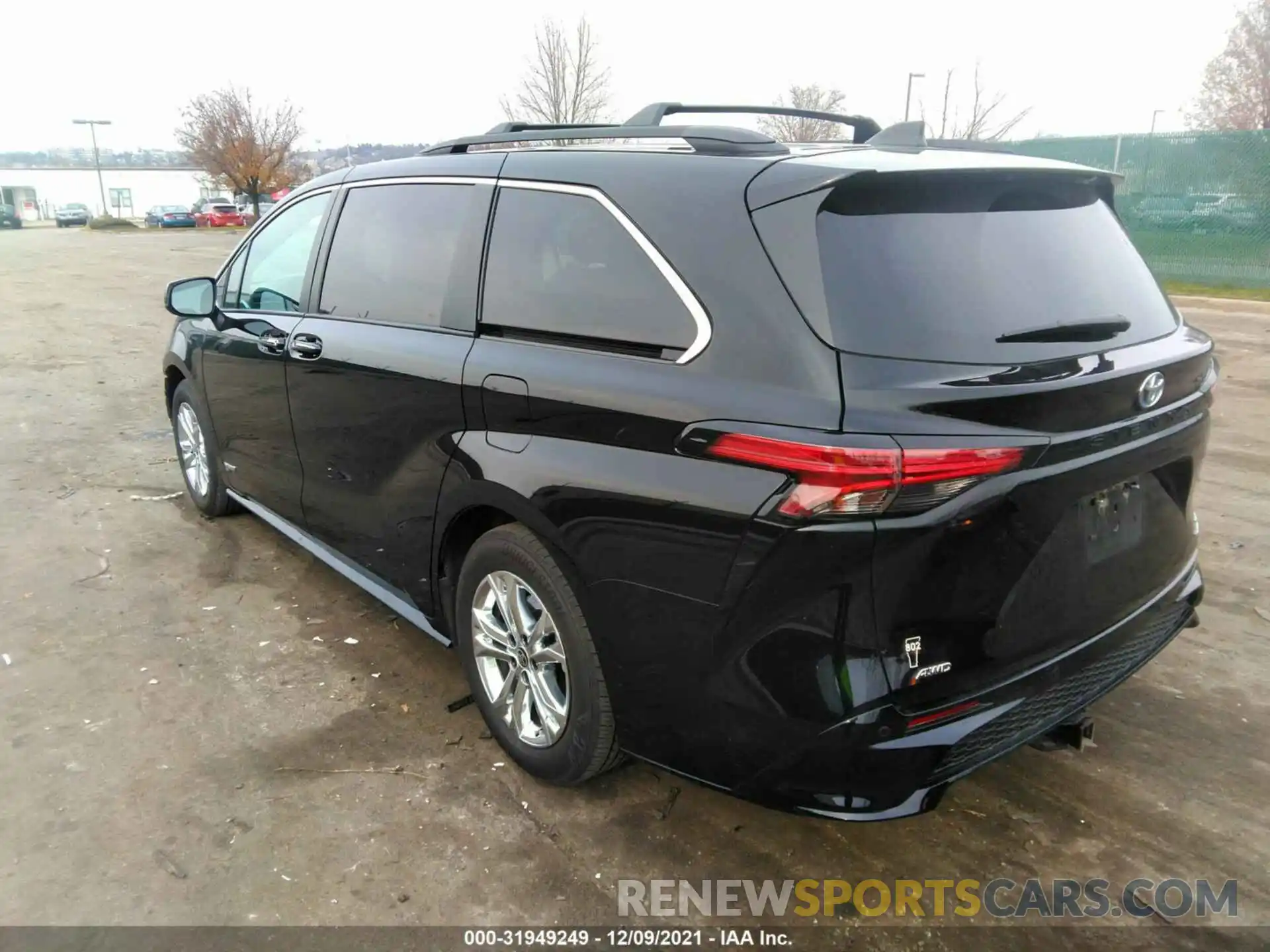 3 Photograph of a damaged car 5TDDSKFC4MS009456 TOYOTA SIENNA 2021