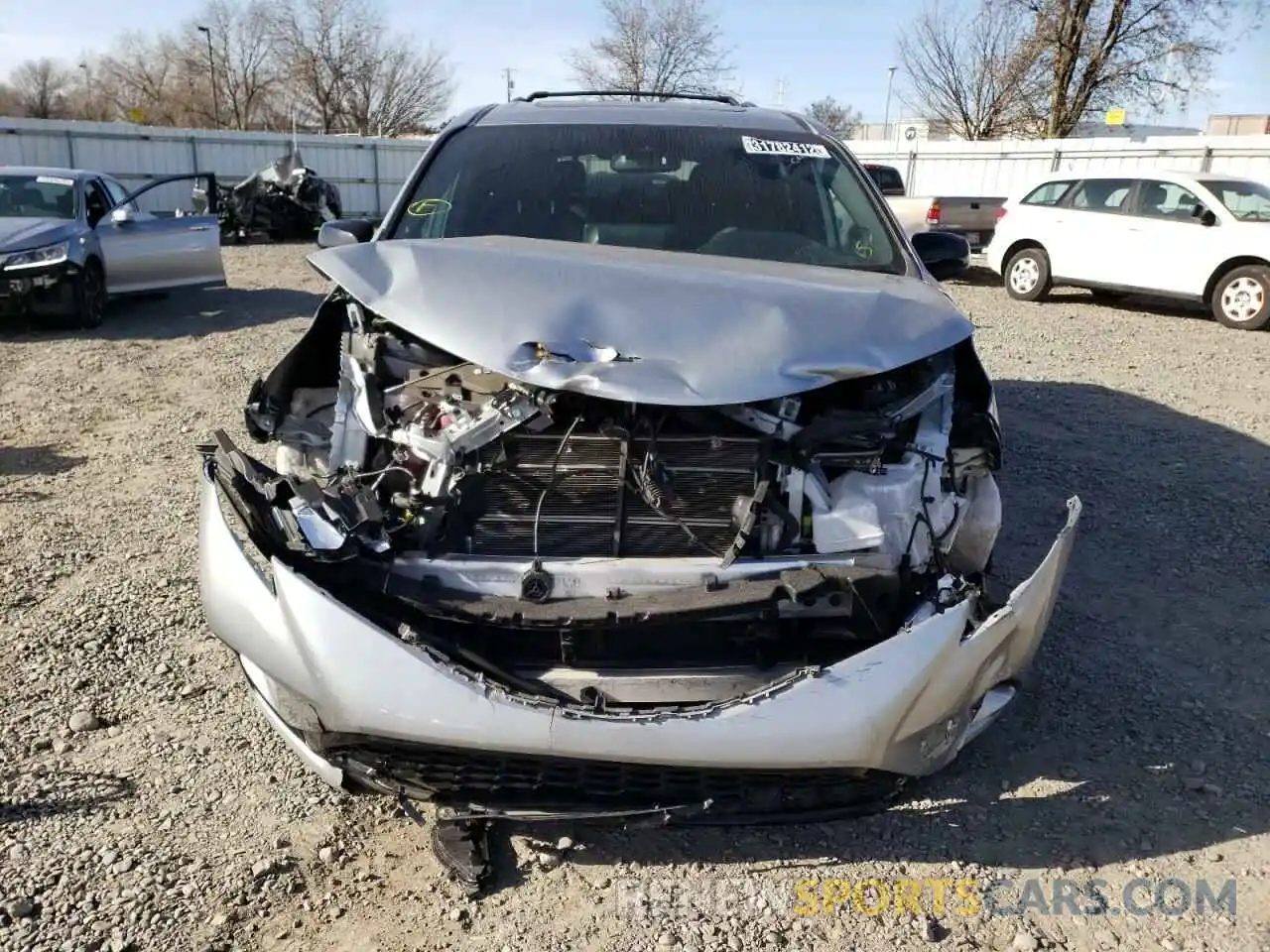 9 Photograph of a damaged car 5TDDSKFC6MS004937 TOYOTA SIENNA 2021