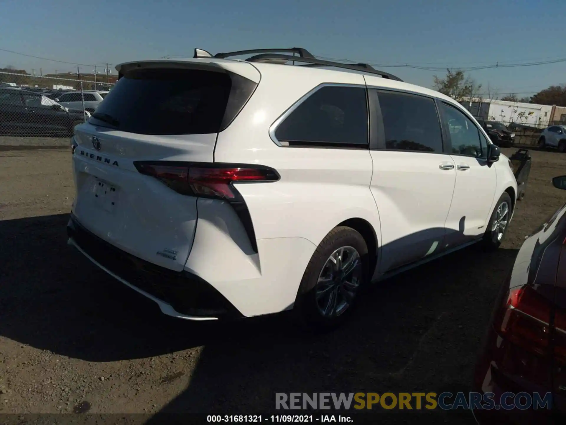 4 Photograph of a damaged car 5TDDSKFC7MS020290 TOYOTA SIENNA 2021