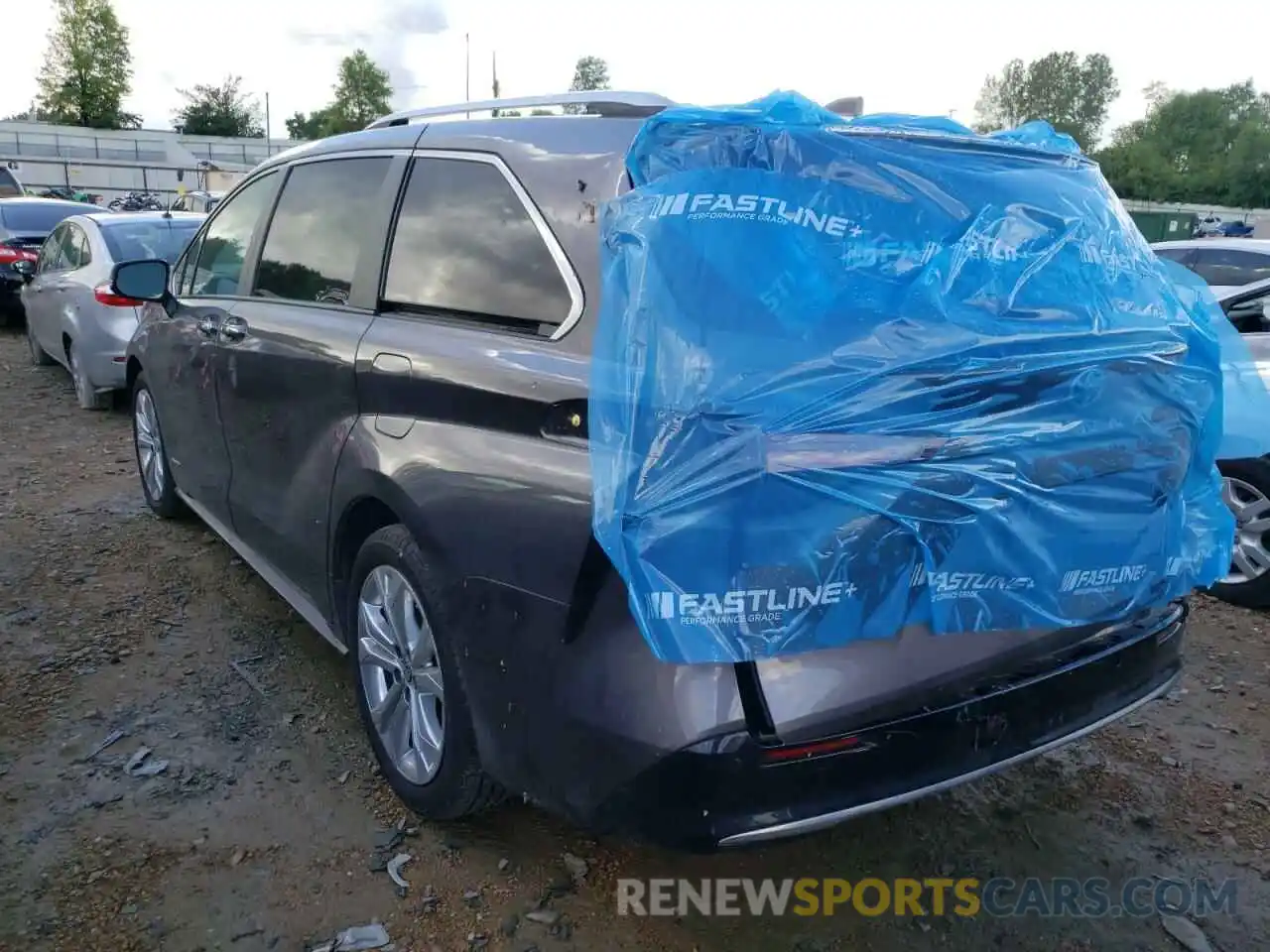 3 Photograph of a damaged car 5TDERKEC2MS001924 TOYOTA SIENNA 2021