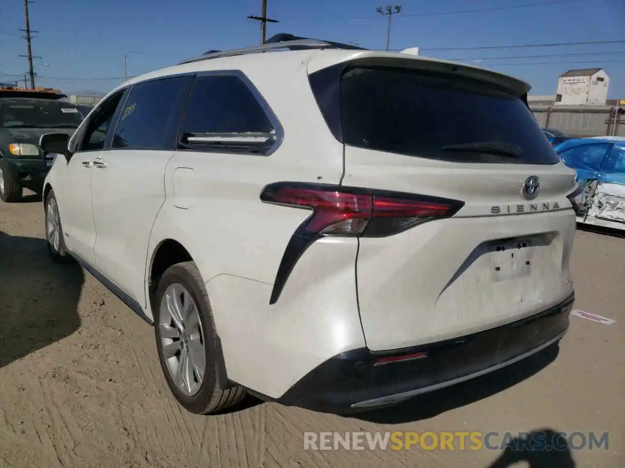 3 Photograph of a damaged car 5TDERKEC2MS055322 TOYOTA SIENNA 2021