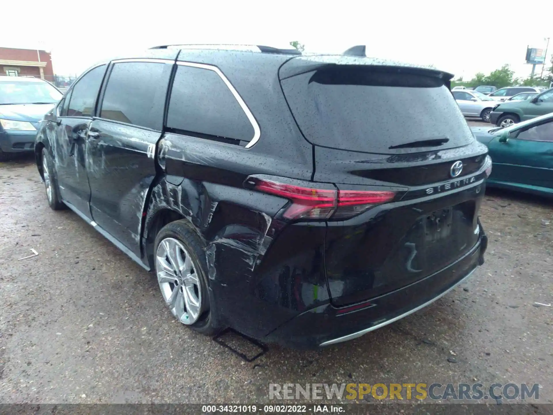 3 Photograph of a damaged car 5TDERKEC8MS061903 TOYOTA SIENNA 2021