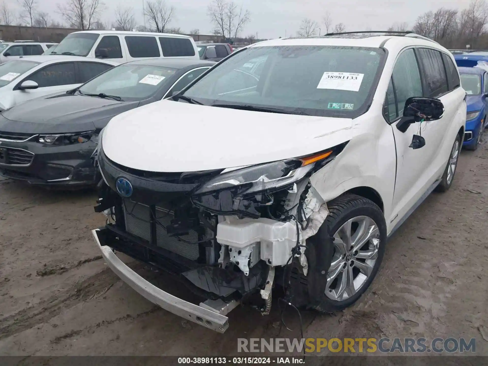 6 Photograph of a damaged car 5TDERKEC9MS030465 TOYOTA SIENNA 2021