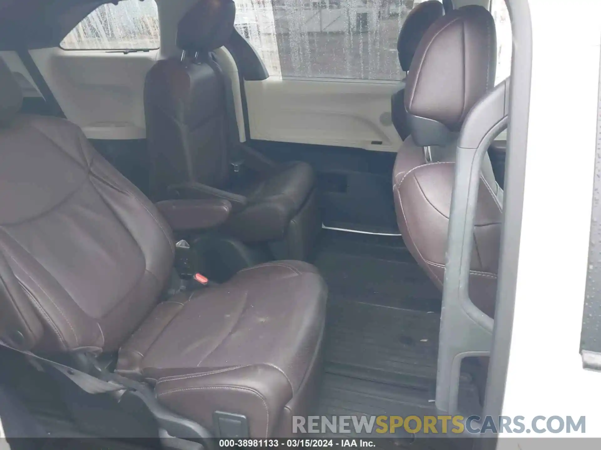 8 Фотография поврежденного автомобиля 5TDERKEC9MS030465 TOYOTA SIENNA 2021