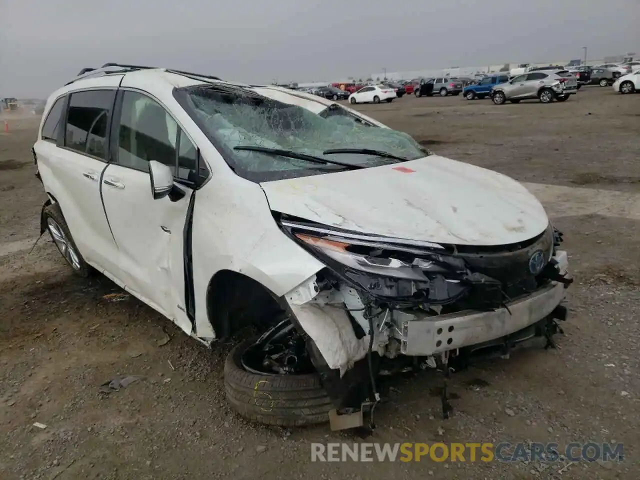 1 Photograph of a damaged car 5TDERKECXMS055214 TOYOTA SIENNA 2021